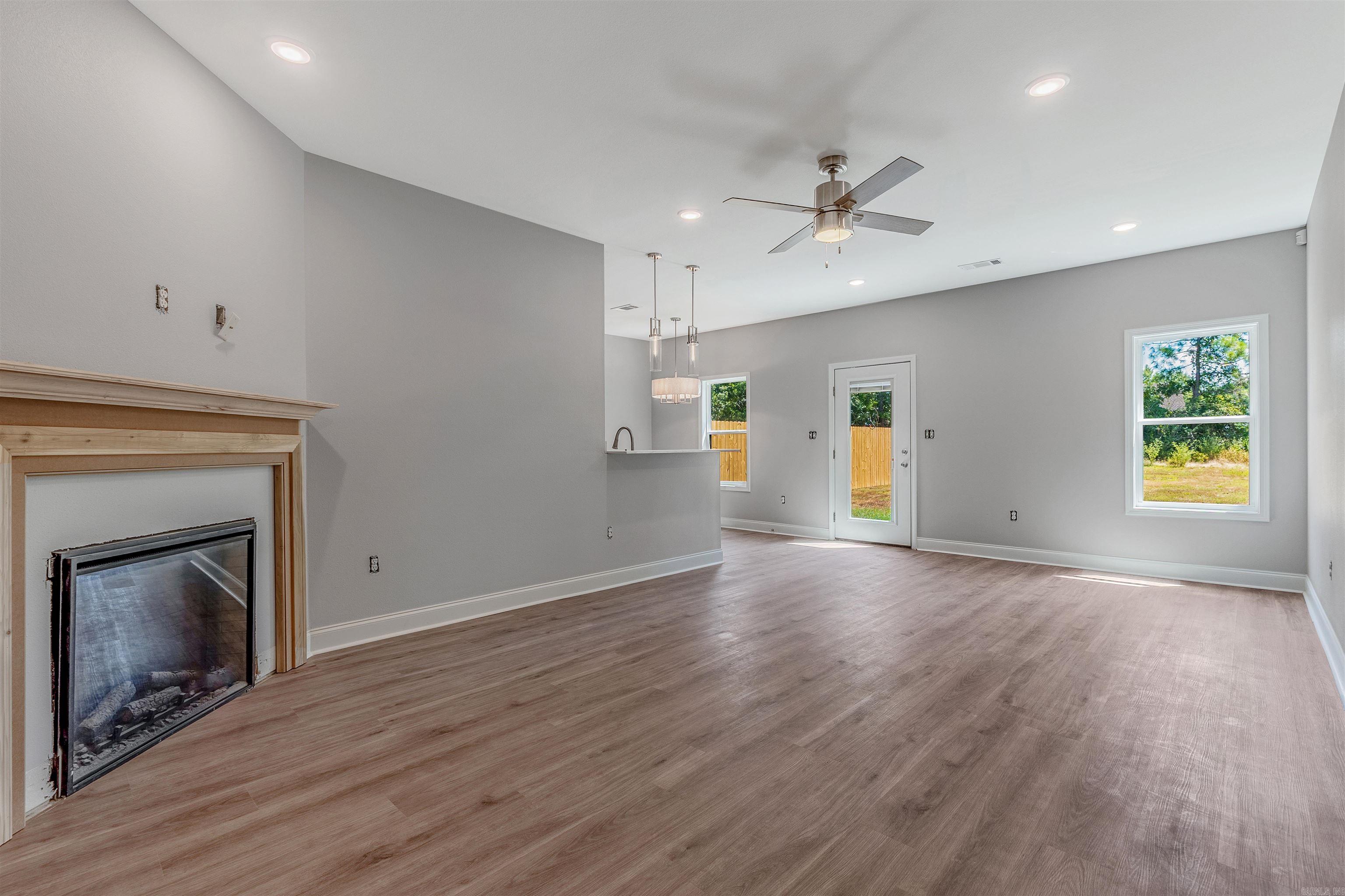 1009 N Jeff Davis  Jacksonville, AR