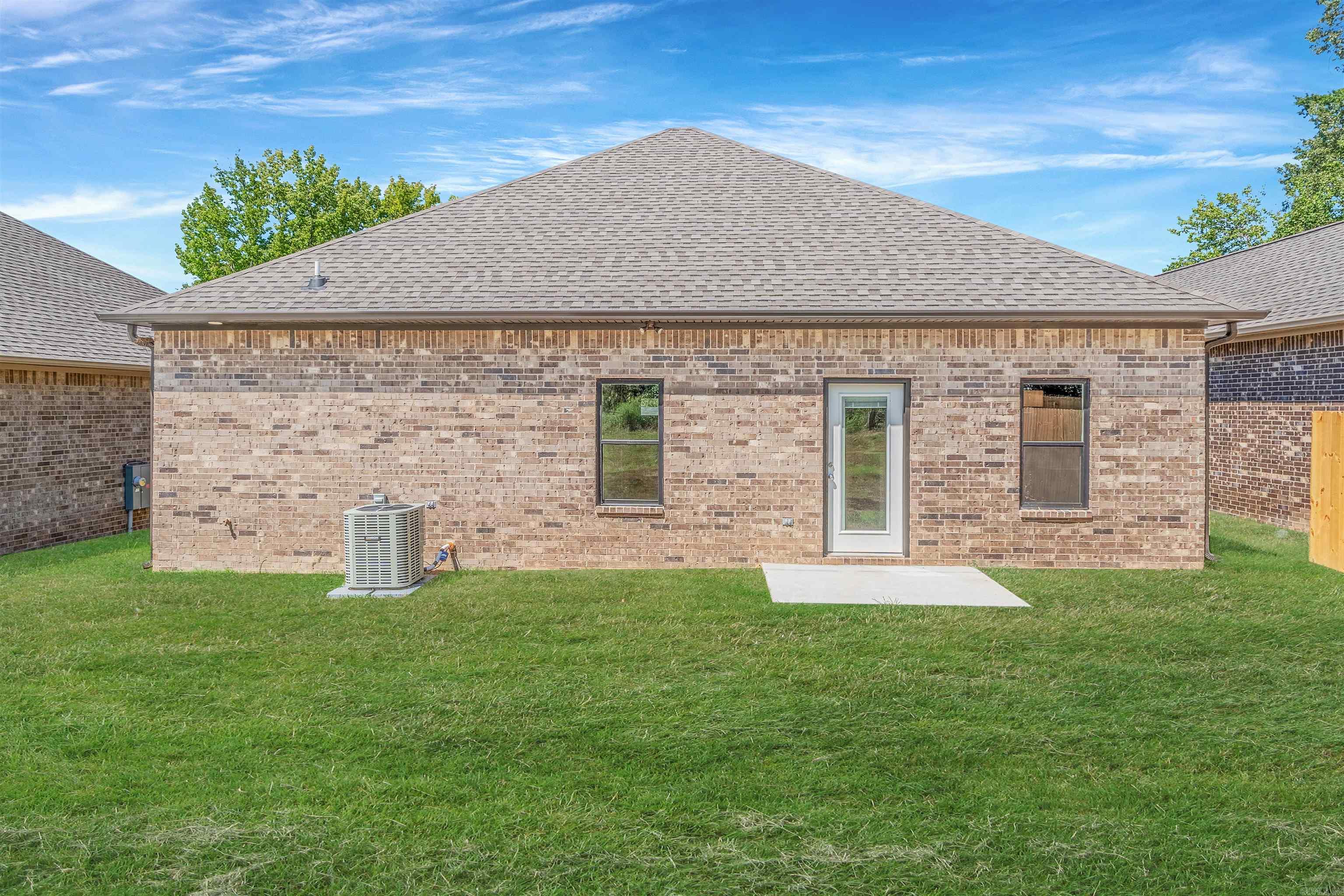 1009 N Jeff Davis  Jacksonville, AR