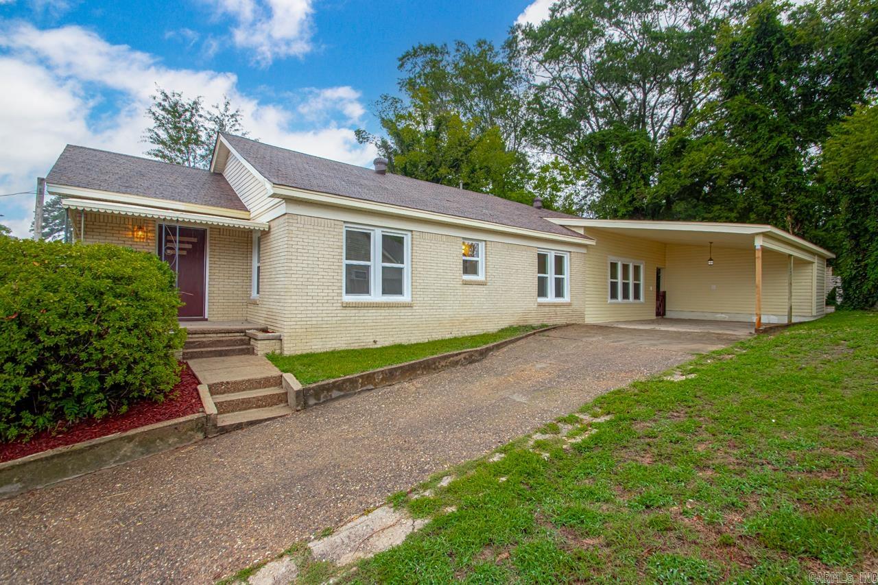 111 N 1st  Benton, AR
