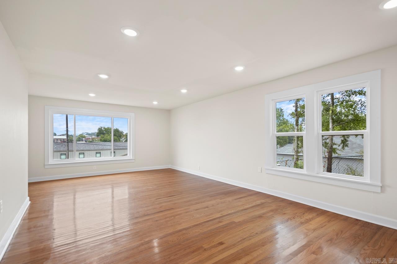 111 N 1st  Benton, AR