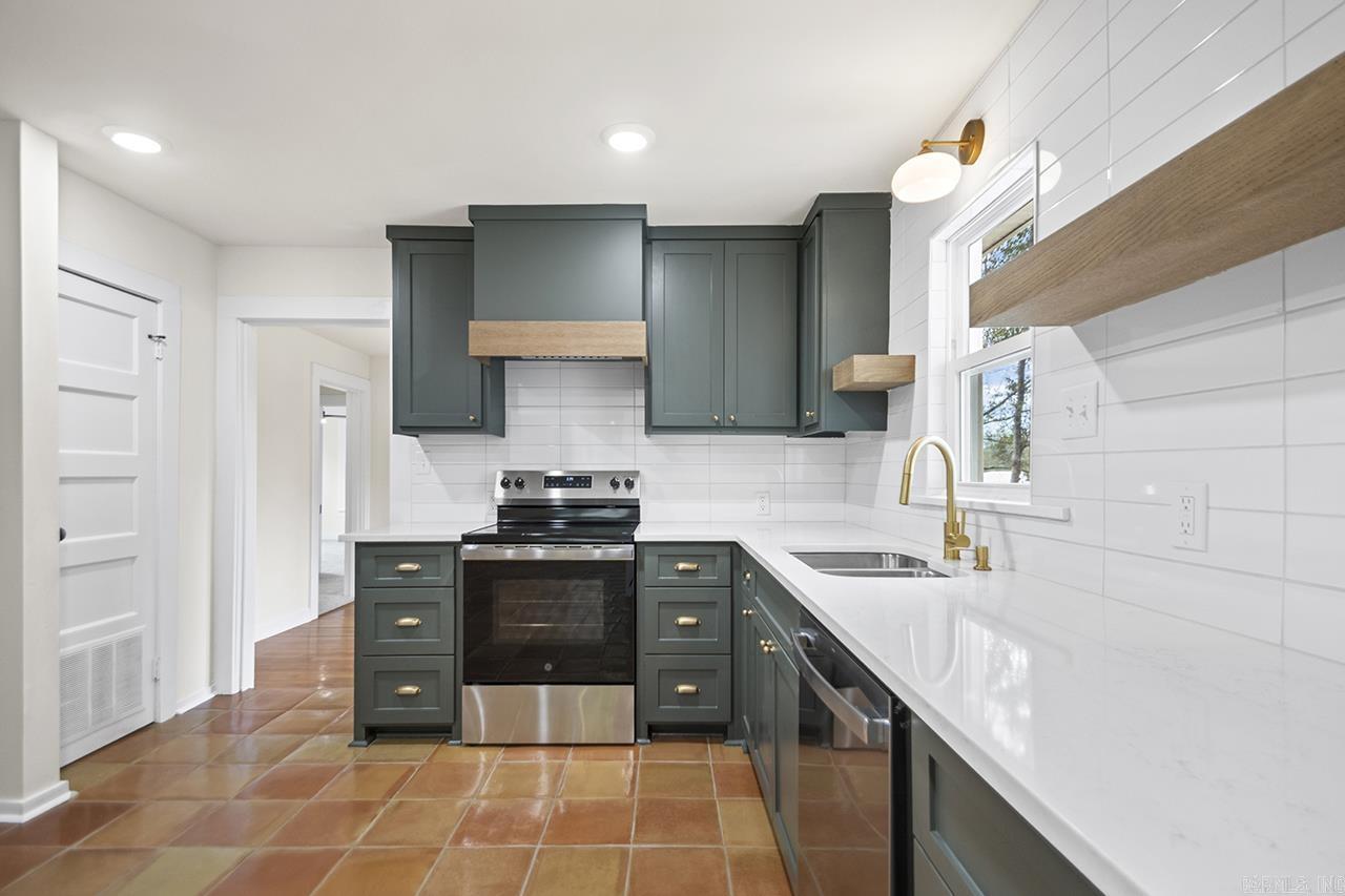 111 N 1st  Benton, AR