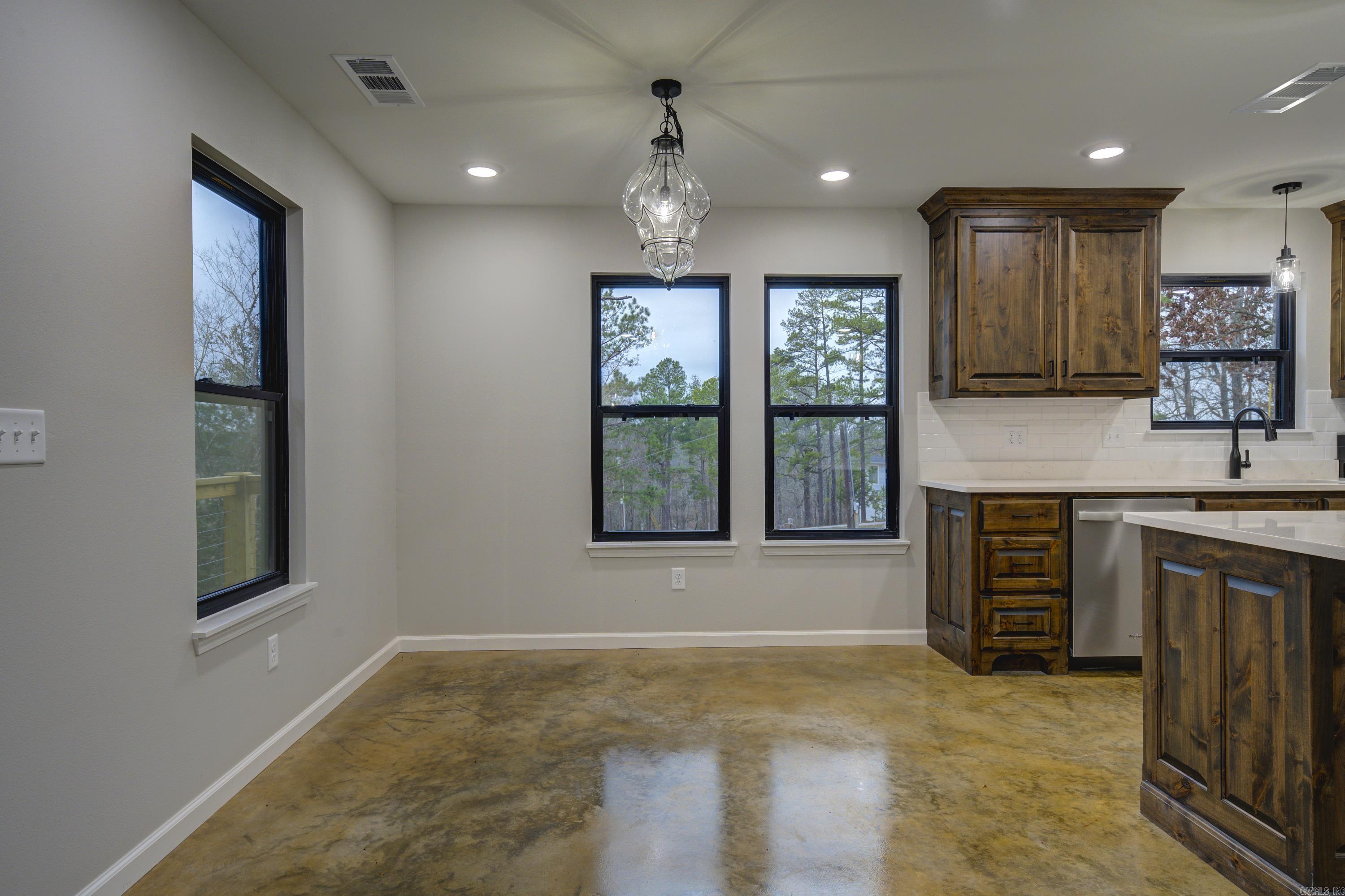 283 Lake Village Dr  Murfreesboro, AR