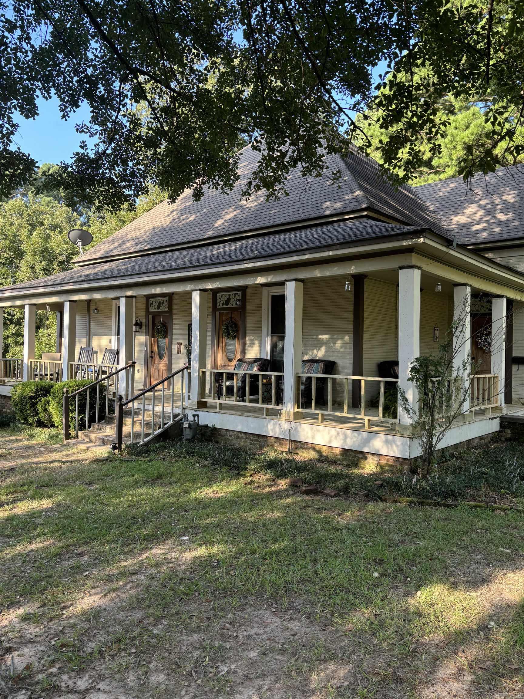 601 W Sypert  Nashville, AR