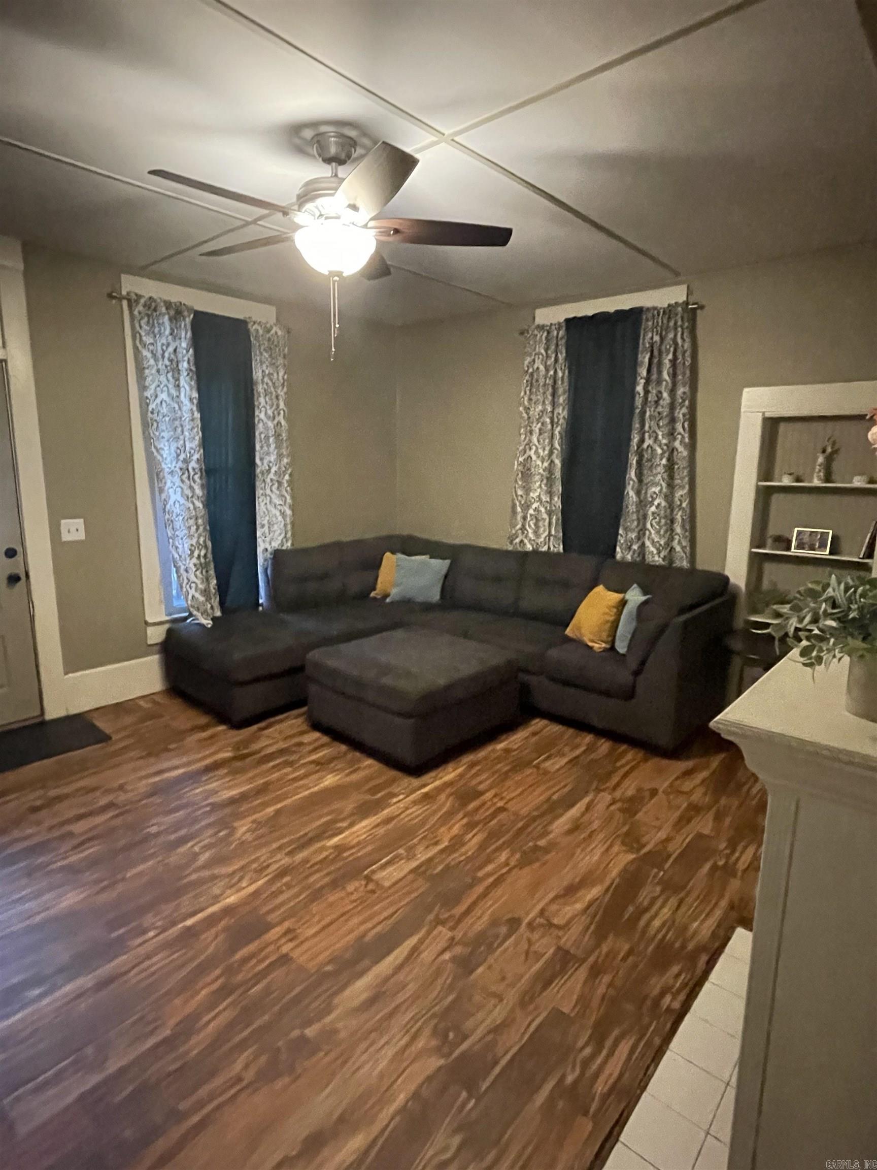 601 W Sypert  Nashville, AR
