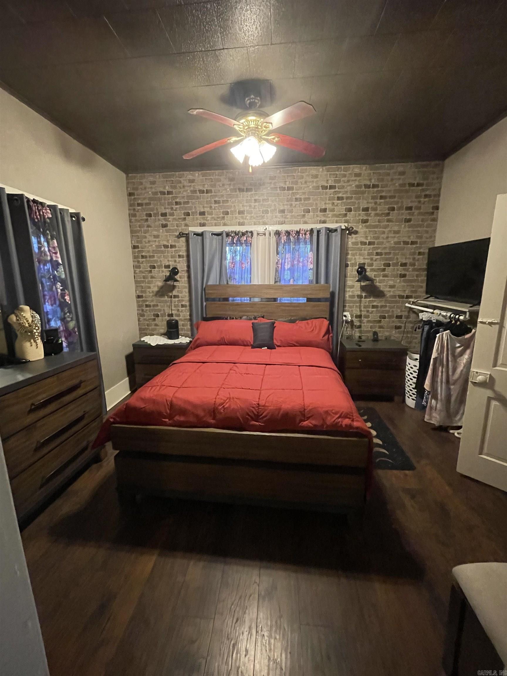 601 W Sypert  Nashville, AR