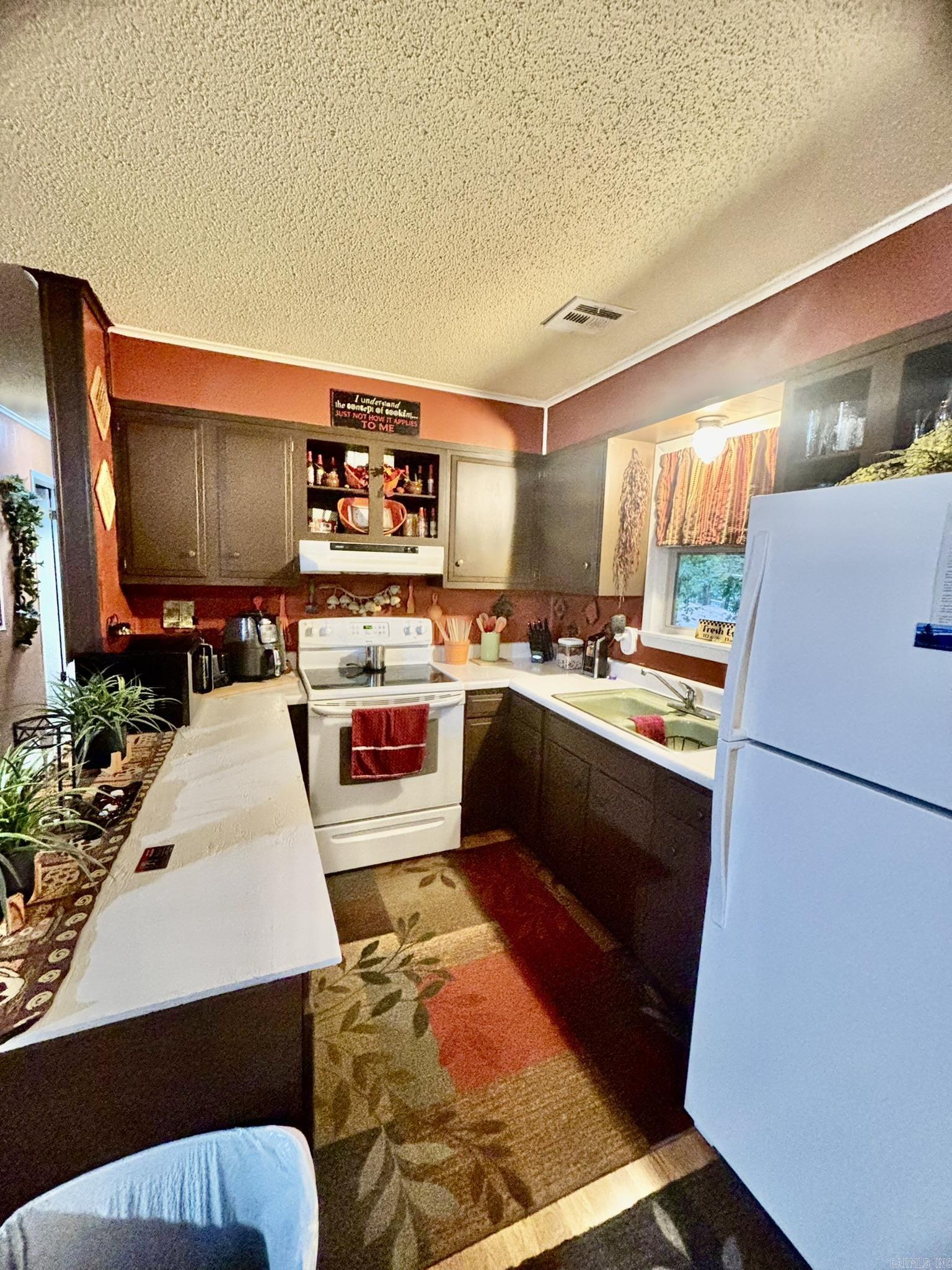 61 Tomino  Hot Springs Village, AR