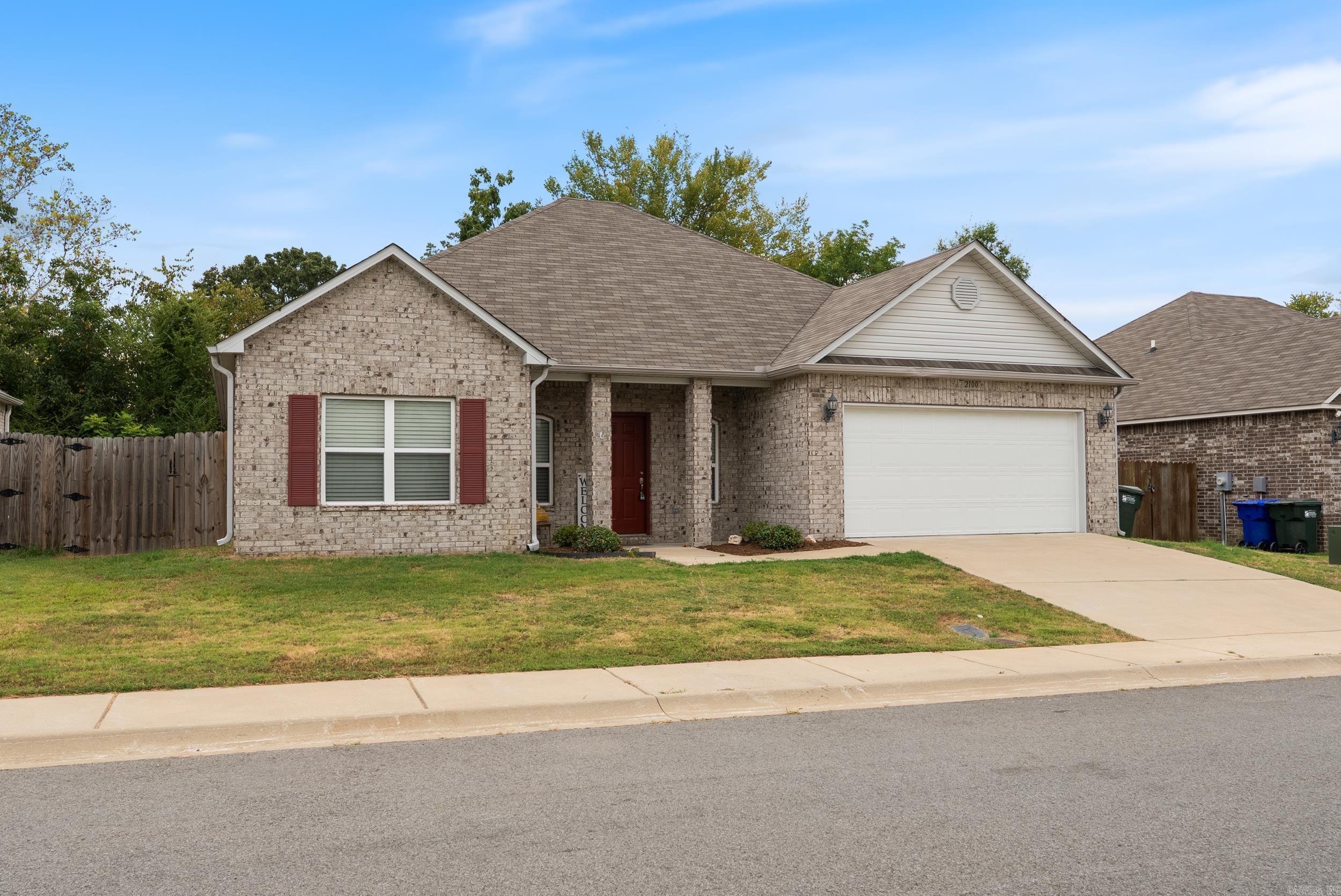 2100 Mary Alice  Conway, AR