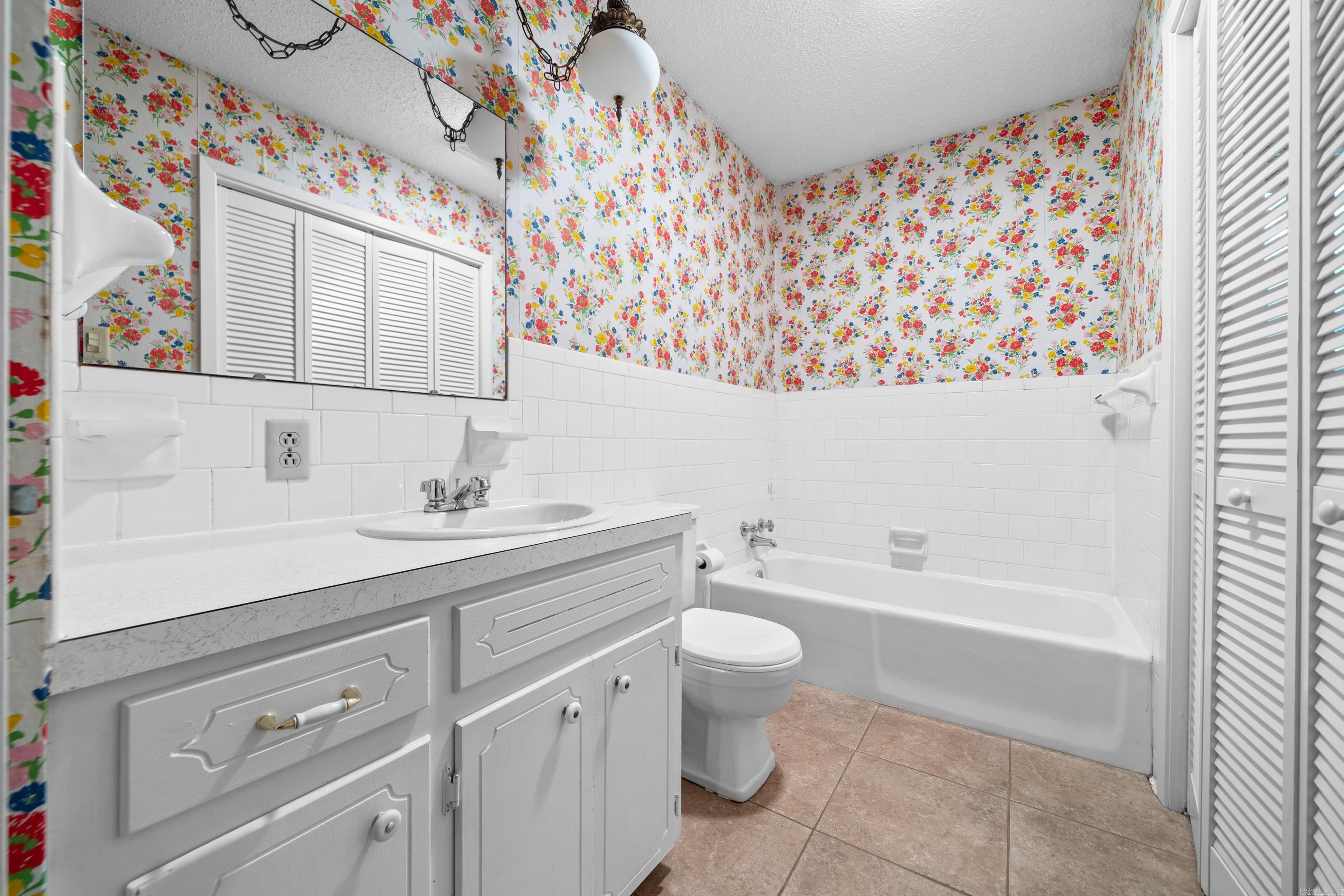395 Riveroaks  Malvern, AR