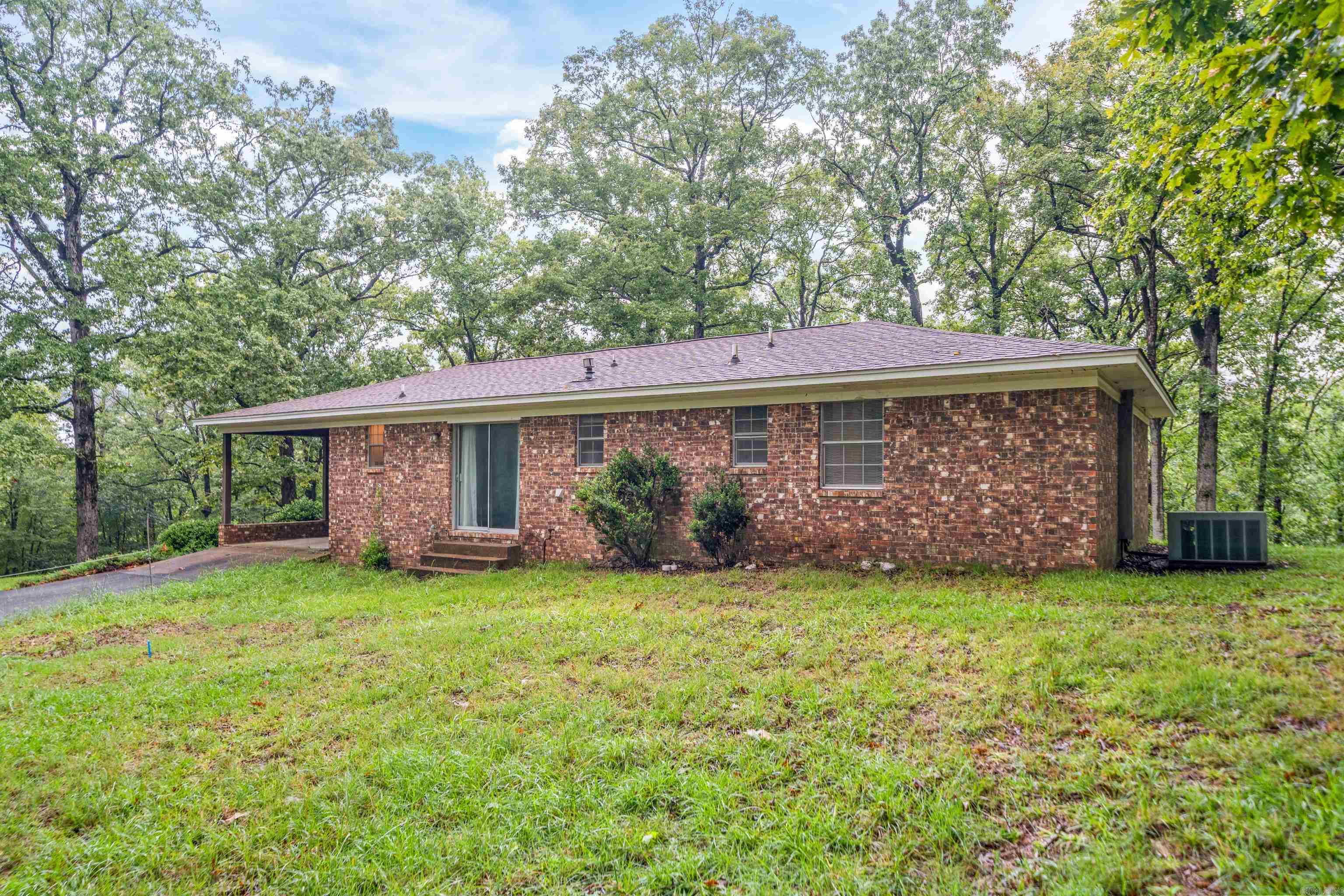 395 Riveroaks  Malvern, AR