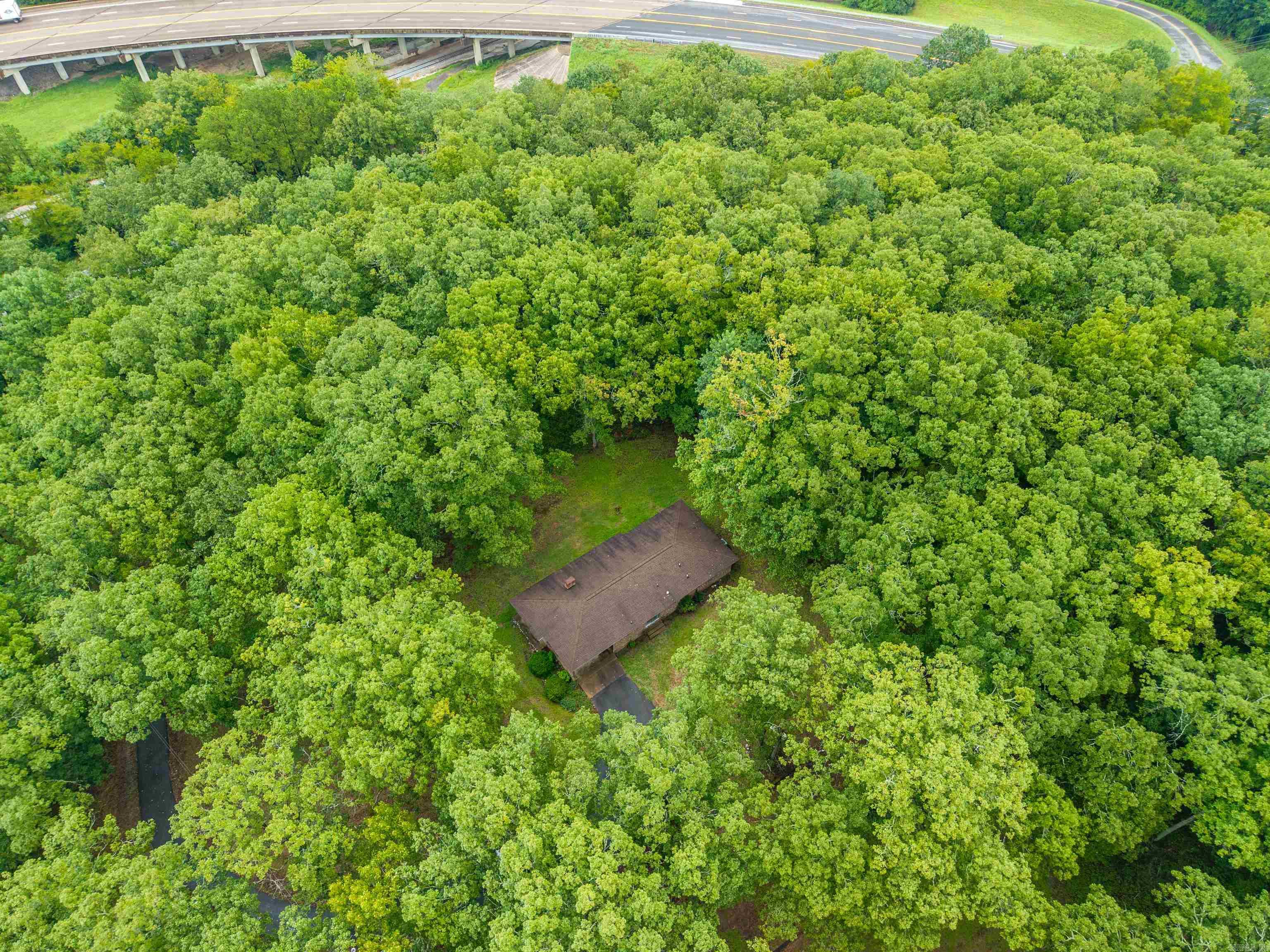 395 Riveroaks  Malvern, AR