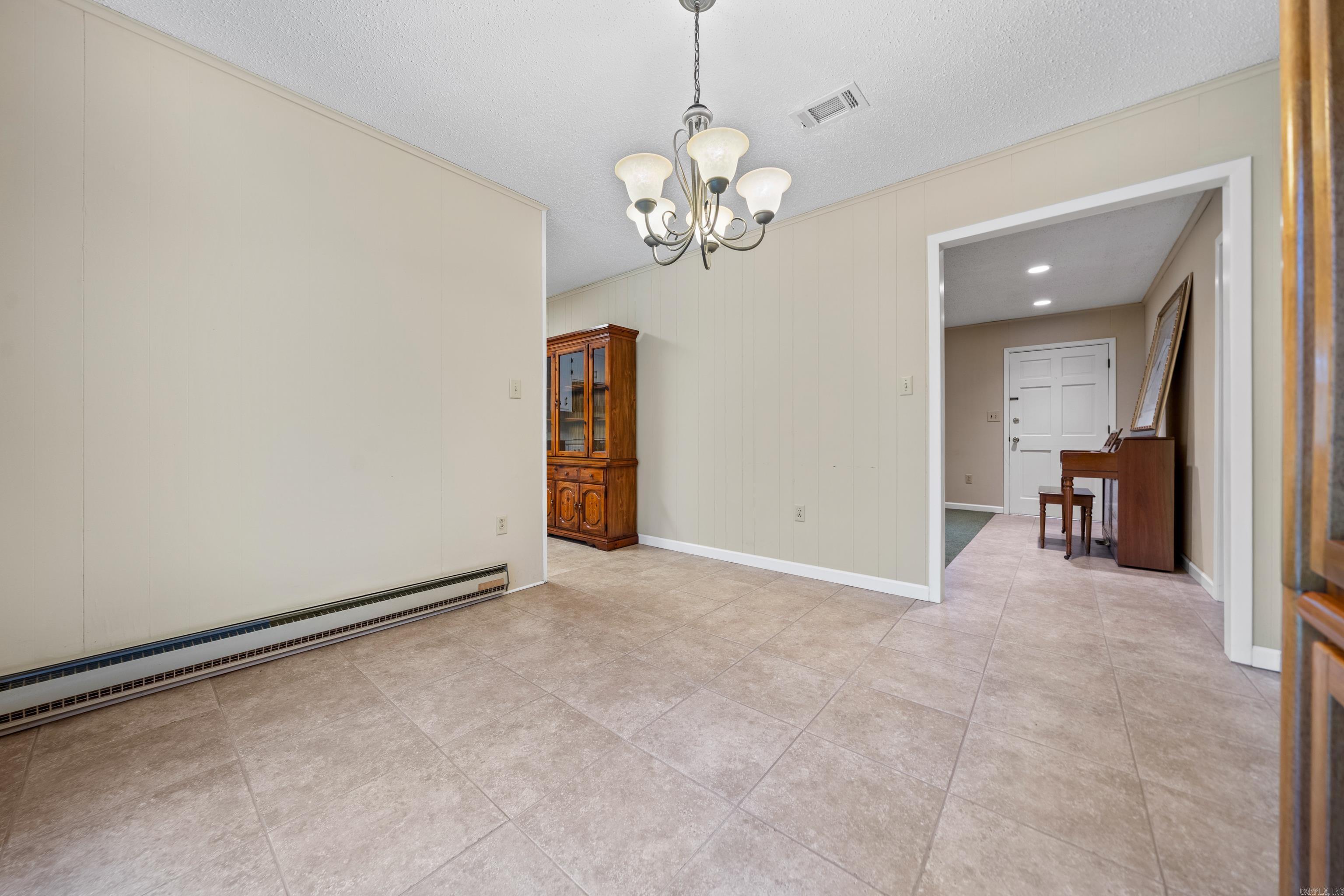 395 Riveroaks  Malvern, AR