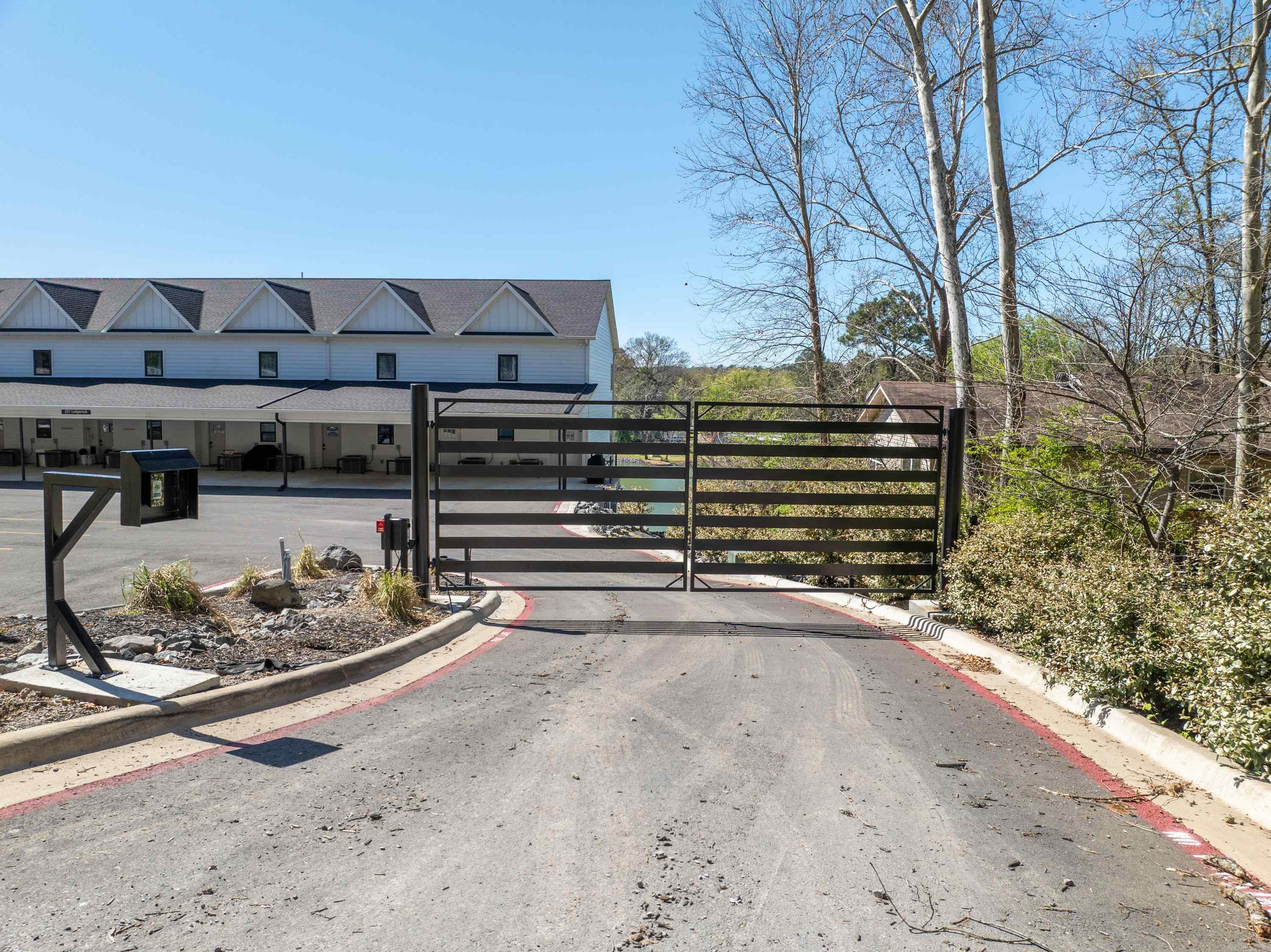 231 LEDGEROCK  Hot Springs, AR