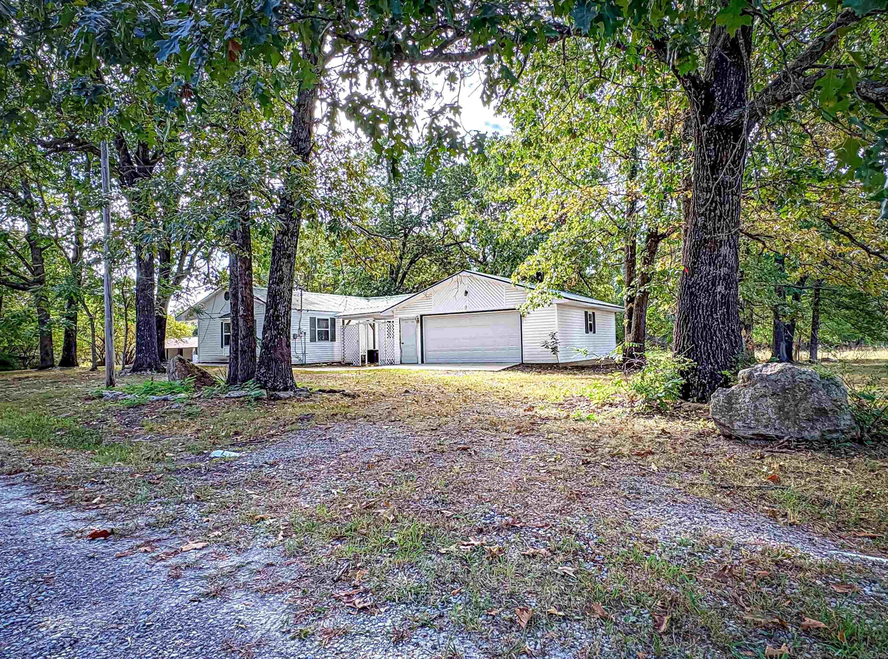 125 Woodsong  Mountain Home, AR
