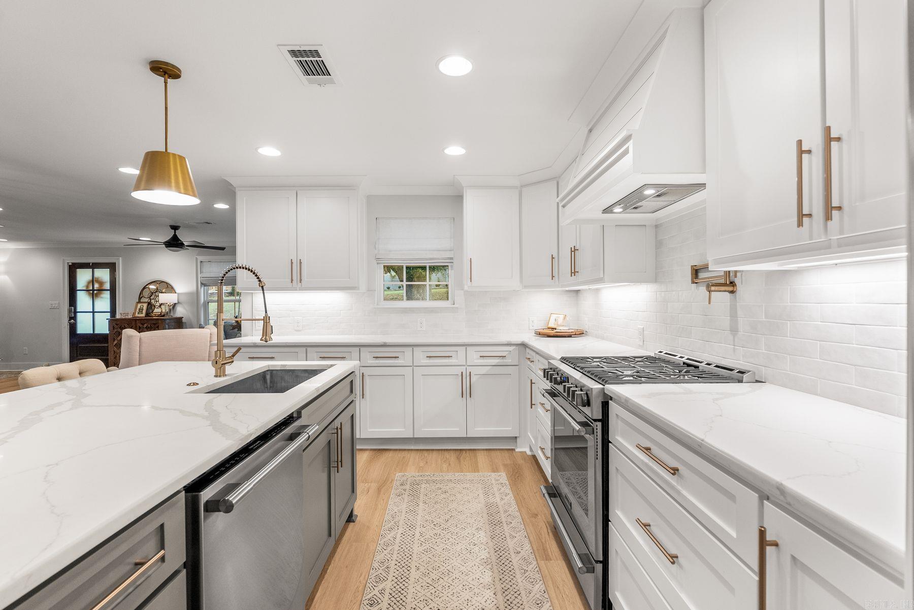 1628 Pine Valley  Little Rock, AR
