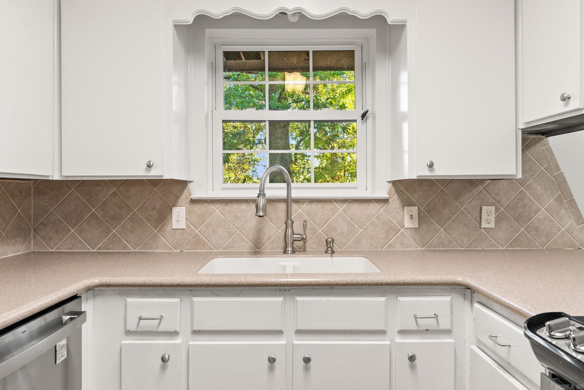 12821 Morrison  Little Rock, AR