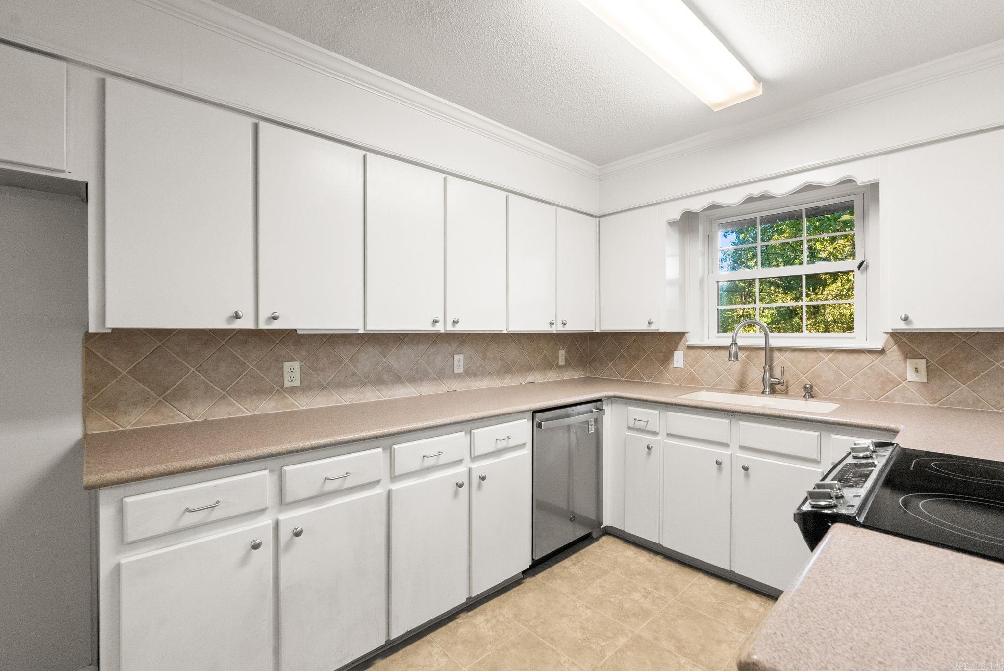 12821 Morrison  Little Rock, AR
