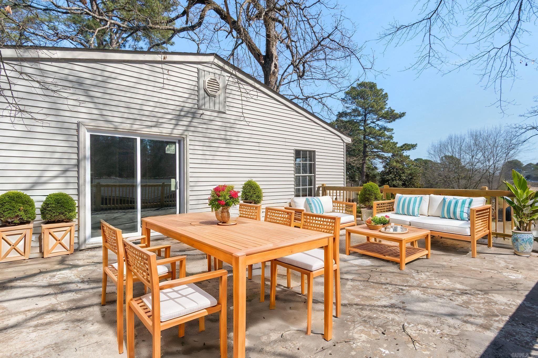 2014 W Lakeview  Benton, AR