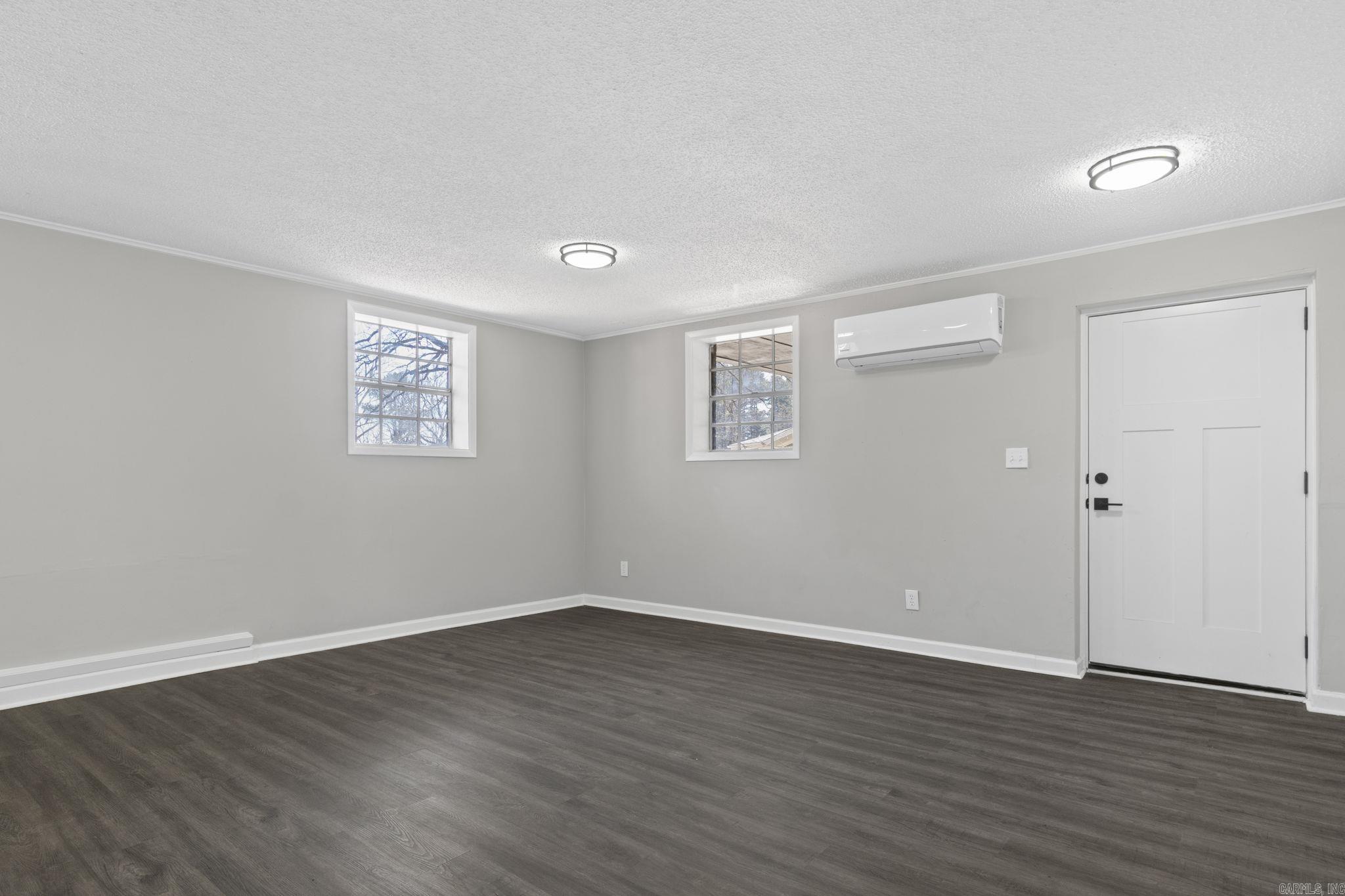 2014 W Lakeview  Benton, AR