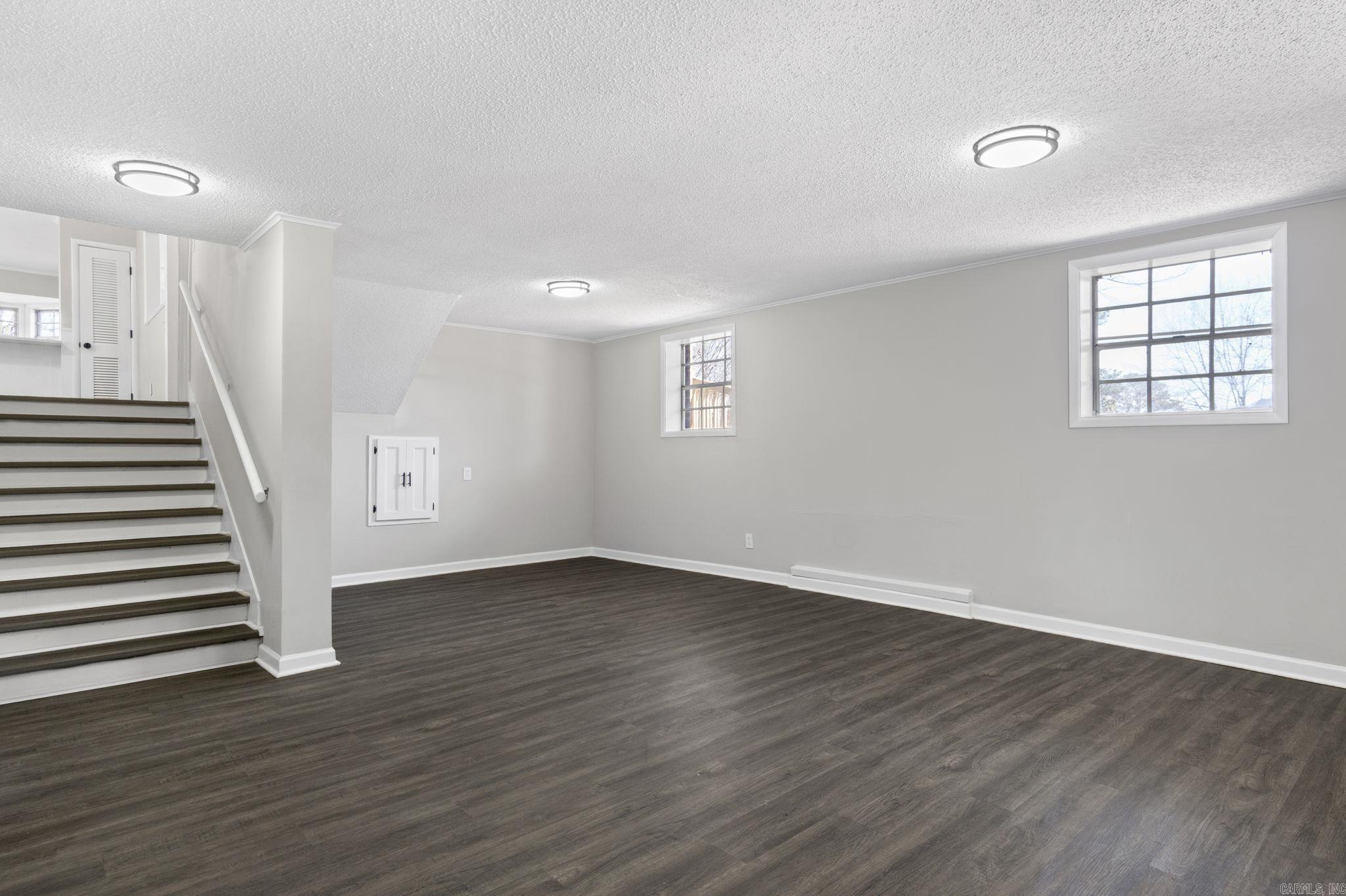 2014 W Lakeview  Benton, AR