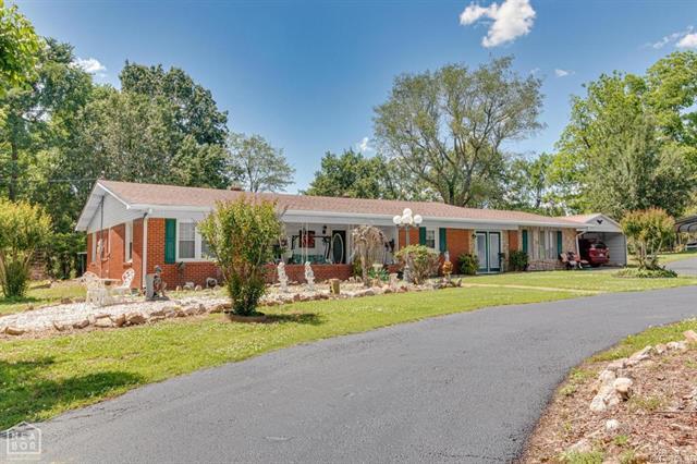 2300  Mount Carmel  Paragould, AR