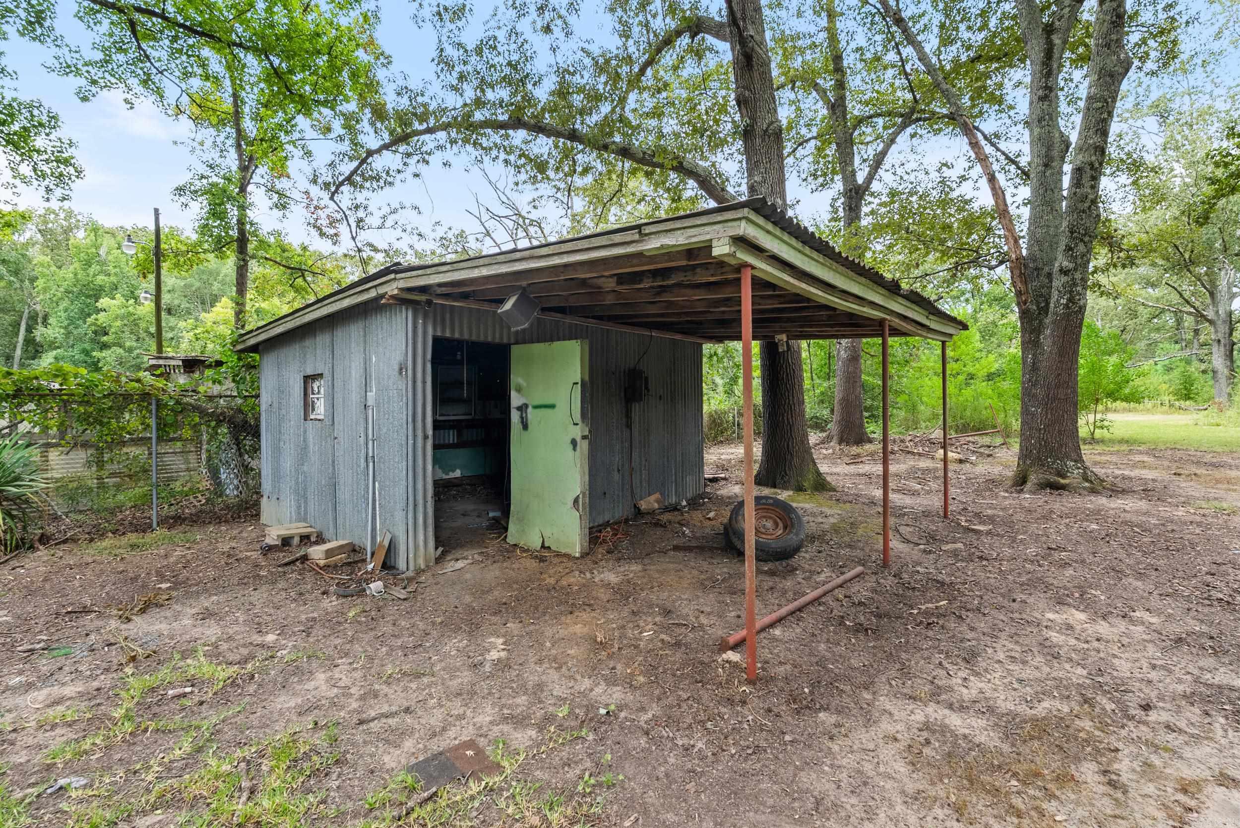 712 S Evans Rd  White Hall, AR