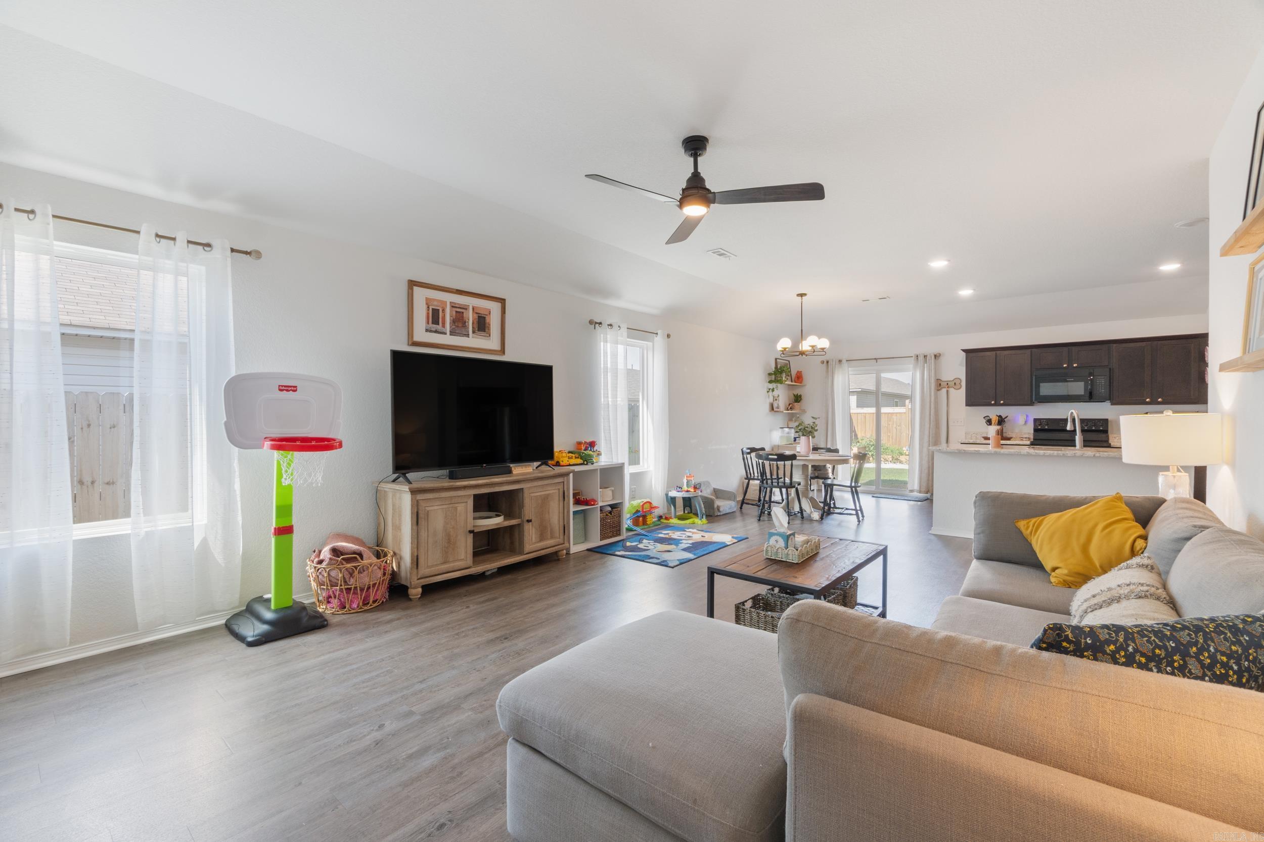 41 Oak Leaf Drive  Conway, AR