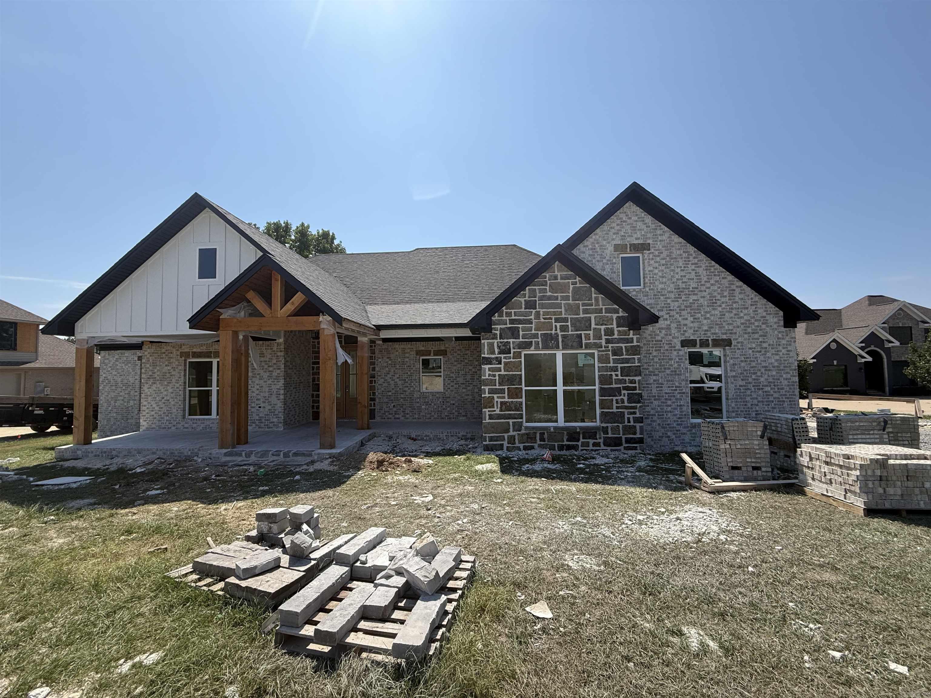 130 Emerald Lane