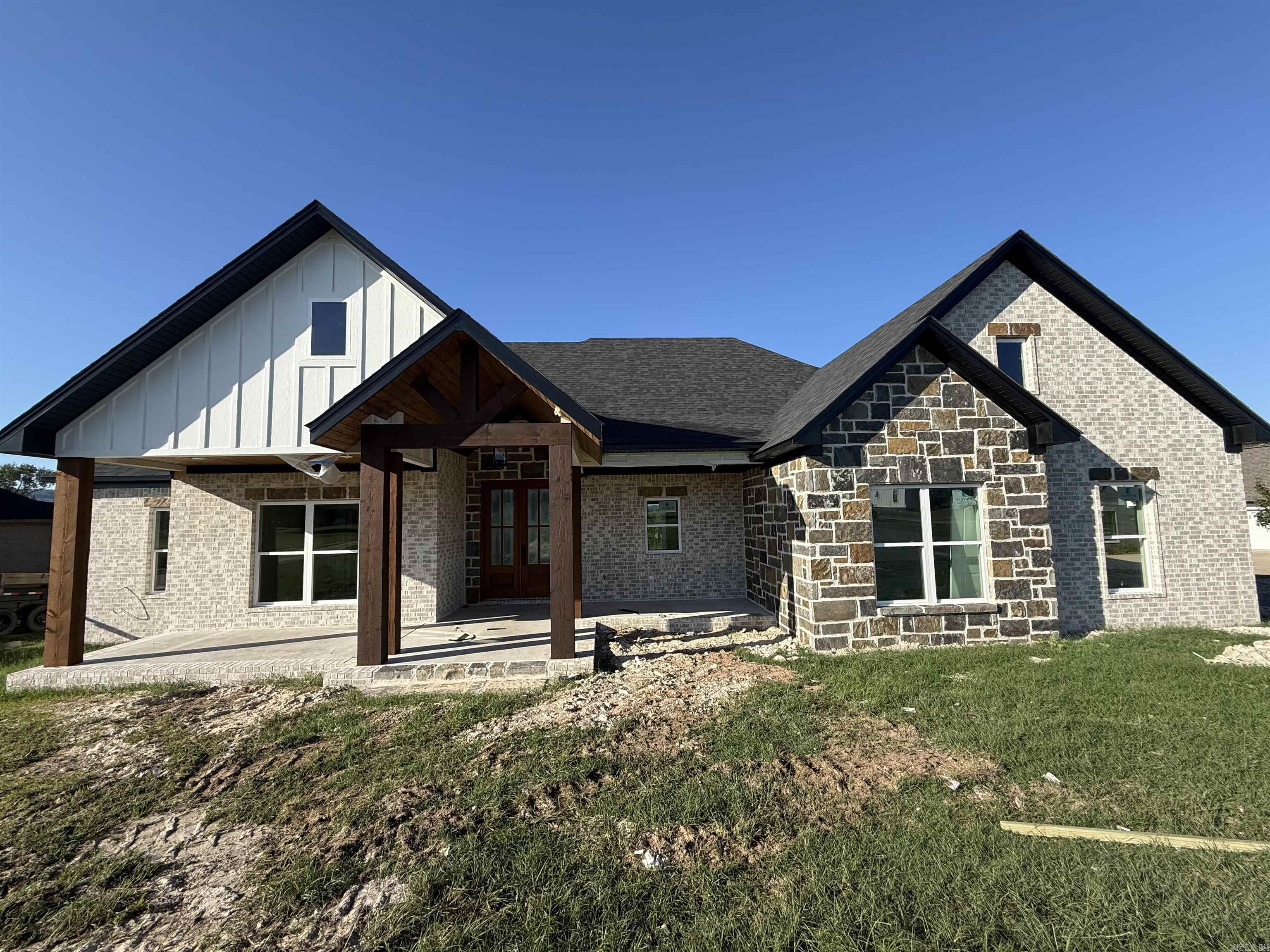 130 Emerald Lane