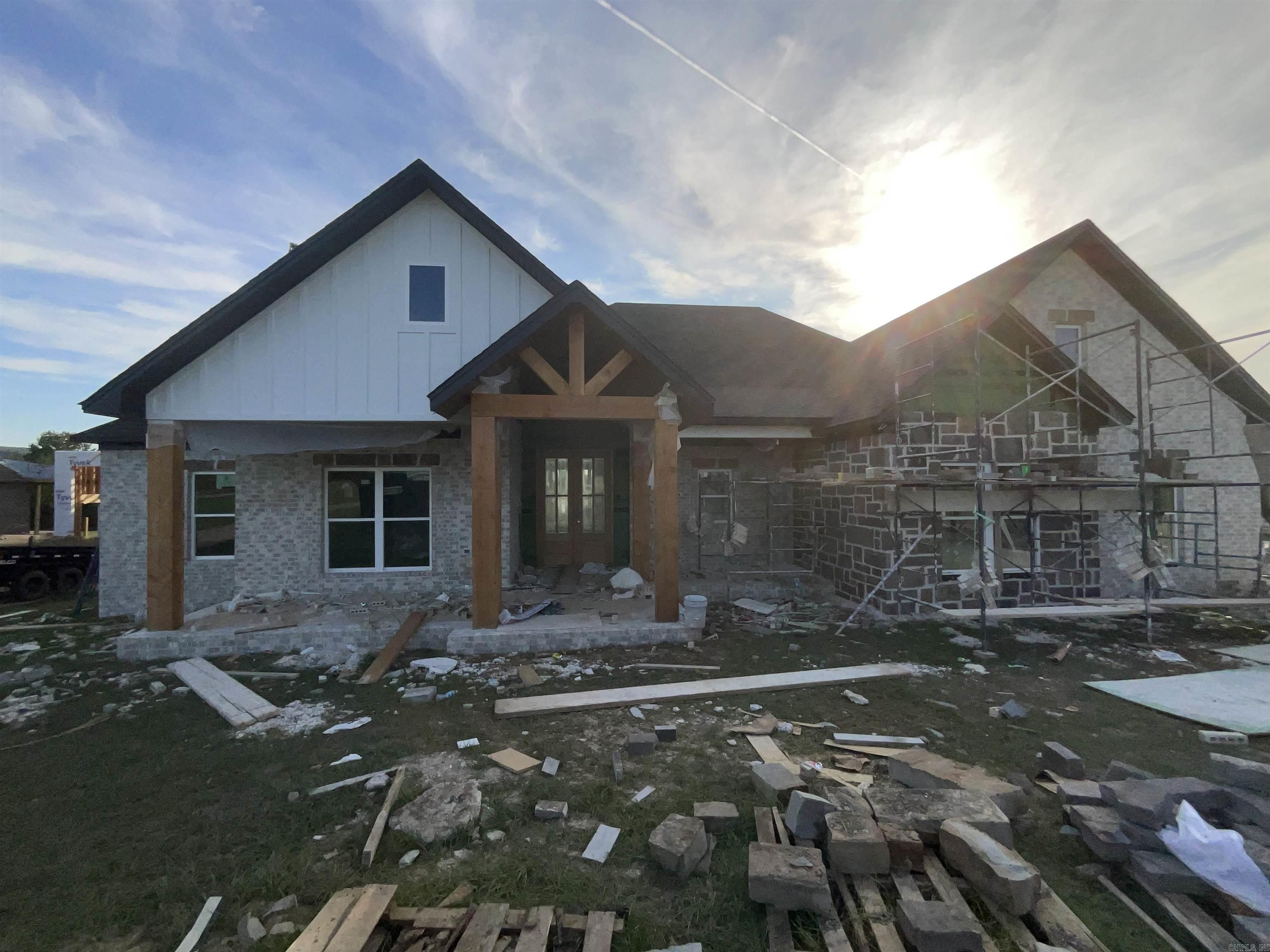 130 Emerald Lane Greers Ferry, AR 72067