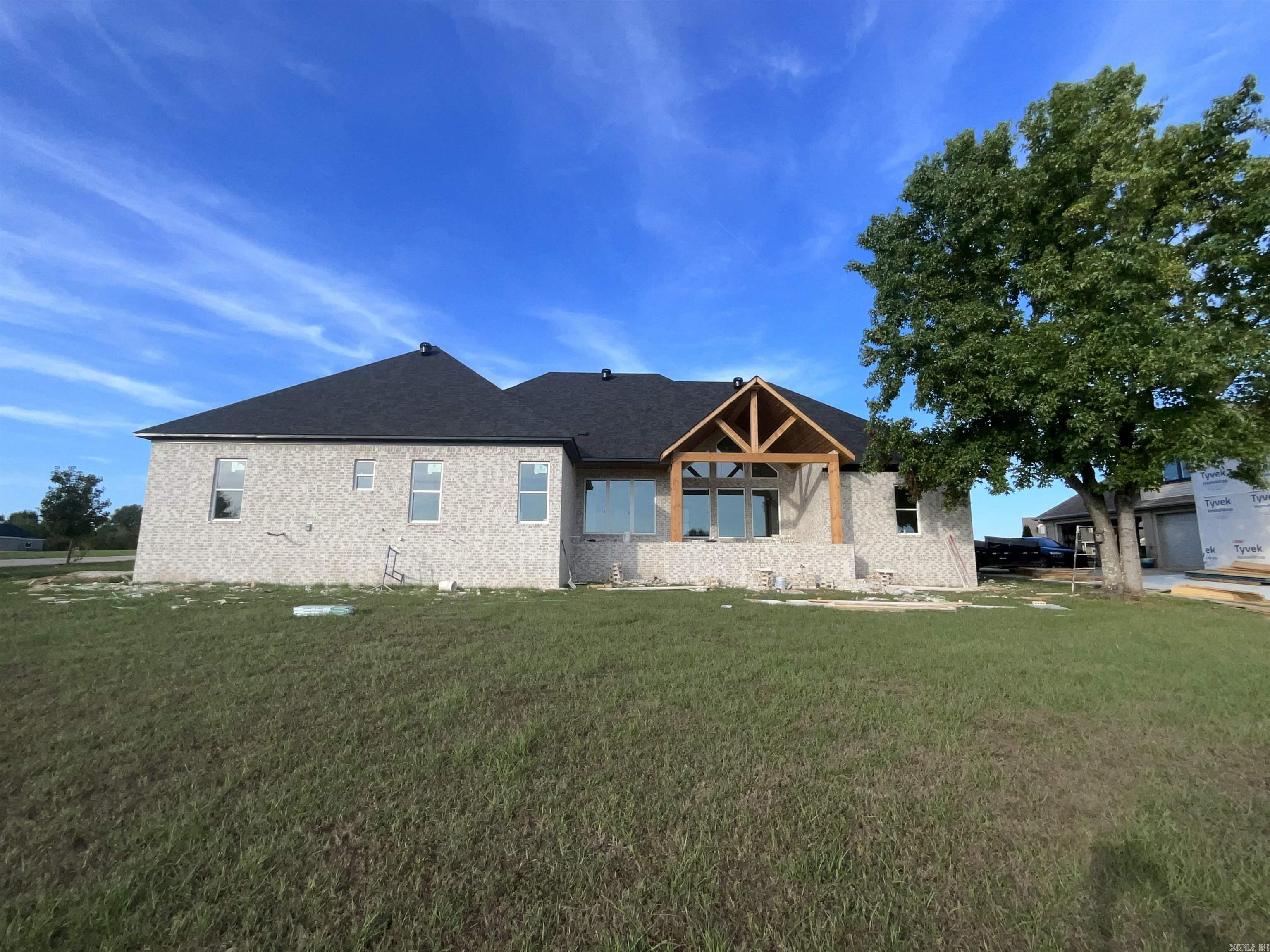 130 Emerald Lane Greers Ferry, AR 72067