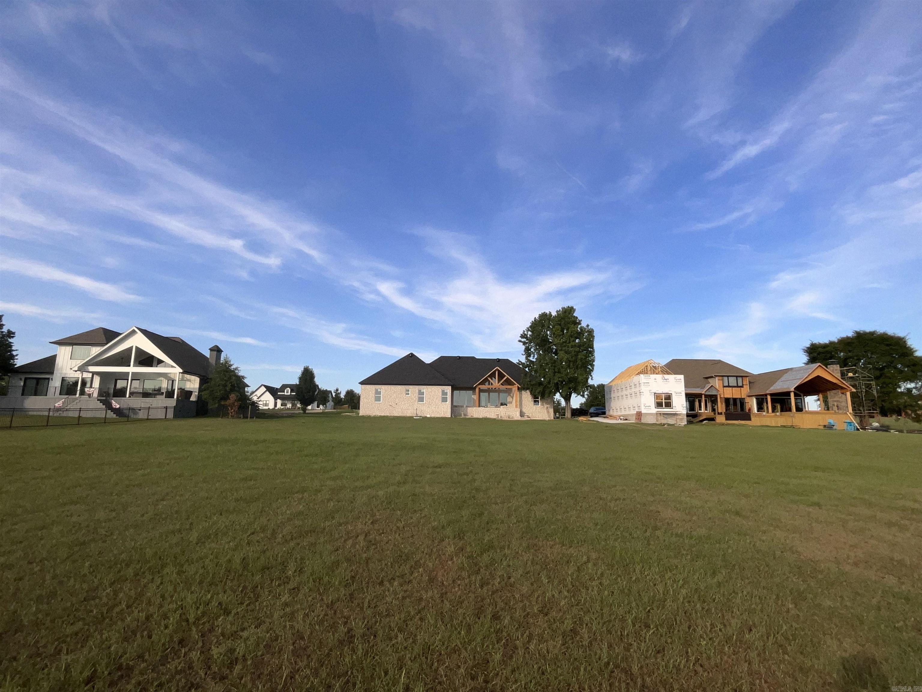 130 Emerald Lane Greers Ferry, AR 72067