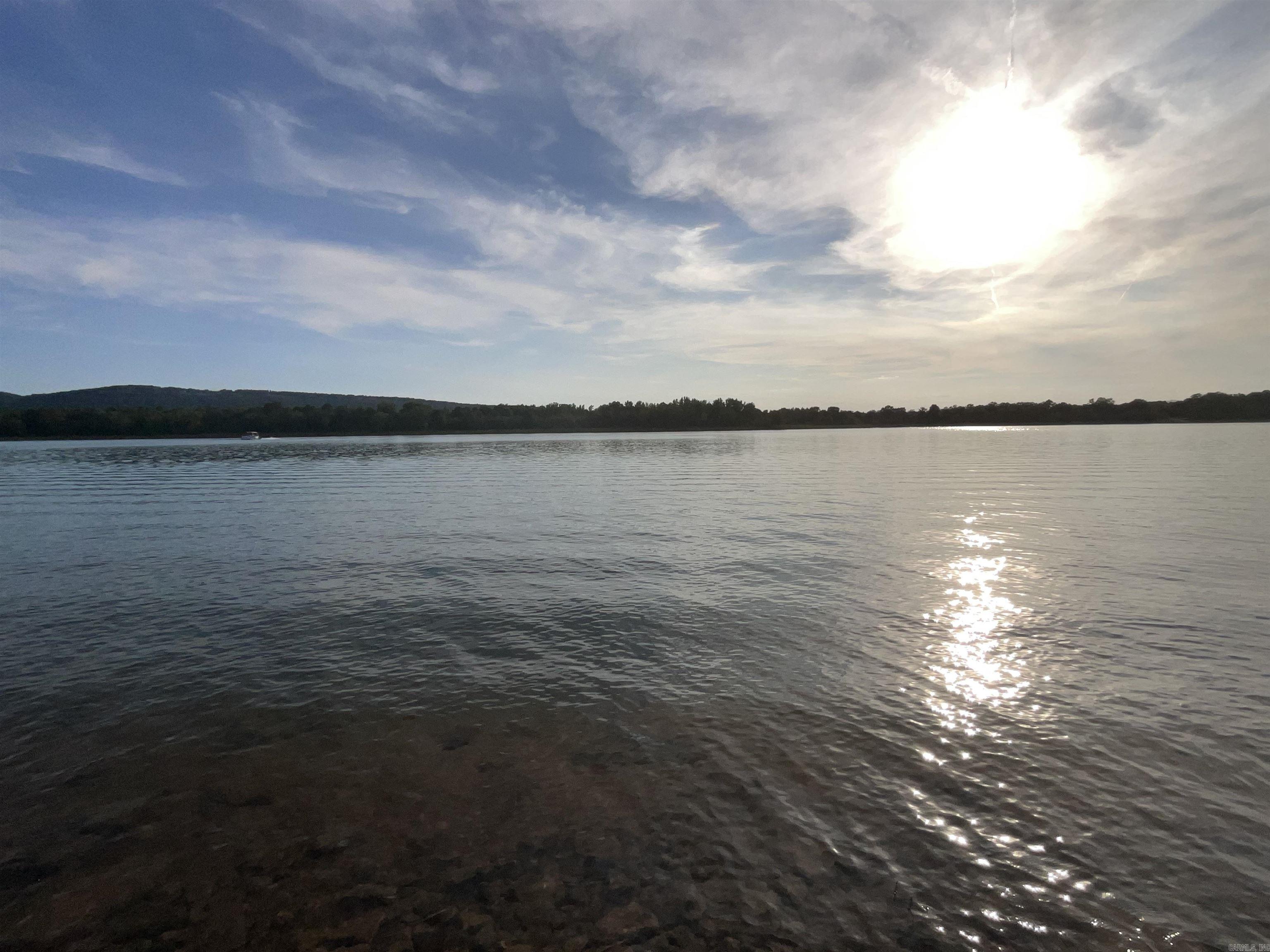 130 Emerald Lane Greers Ferry, AR 72067