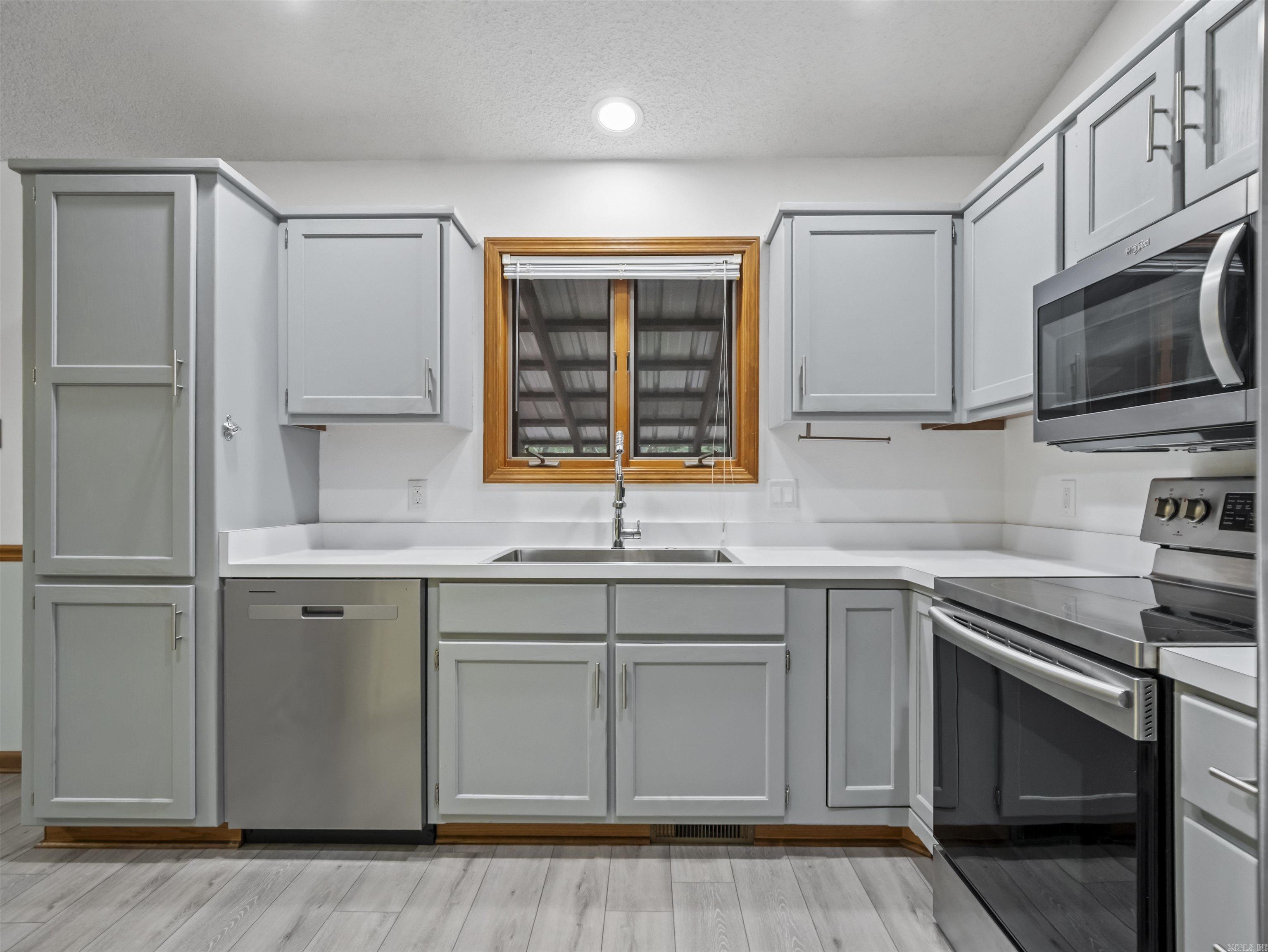 24 Cadiz  Hot Springs Village, AR