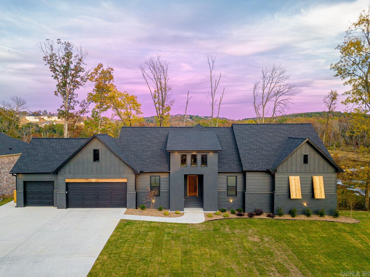 221 Lake Valley  Maumelle, AR