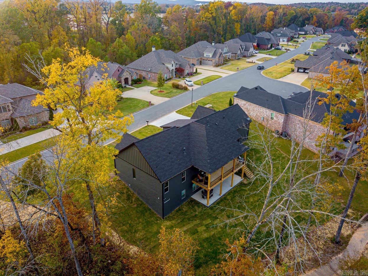 221 Lake Valley  Maumelle, AR