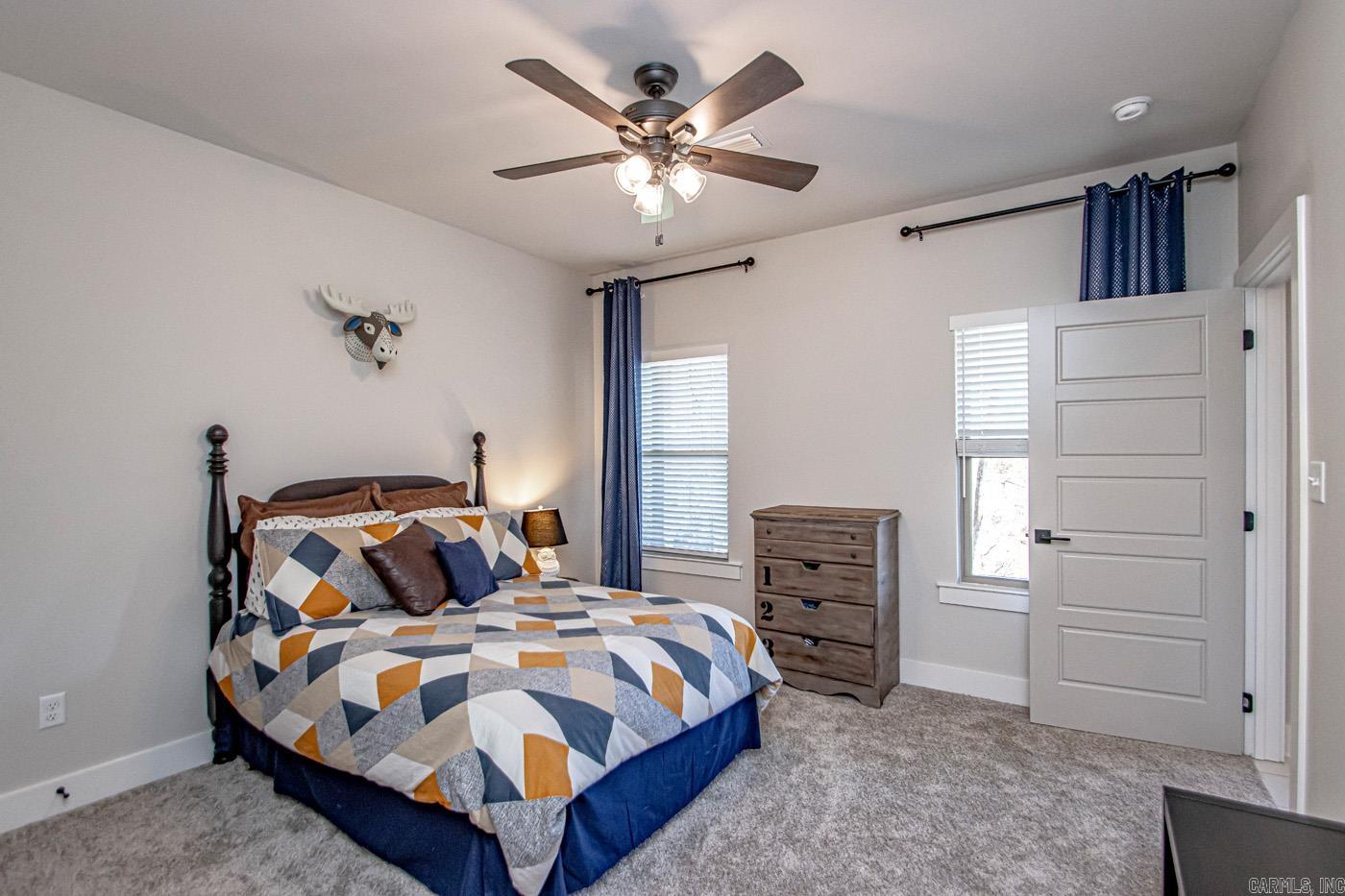 221 Lake Valley  Maumelle, AR