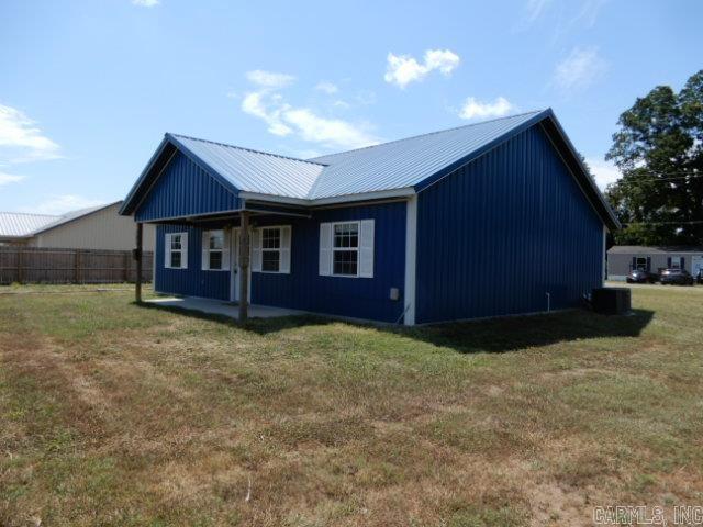 101 Oak  Arbyrd, MO