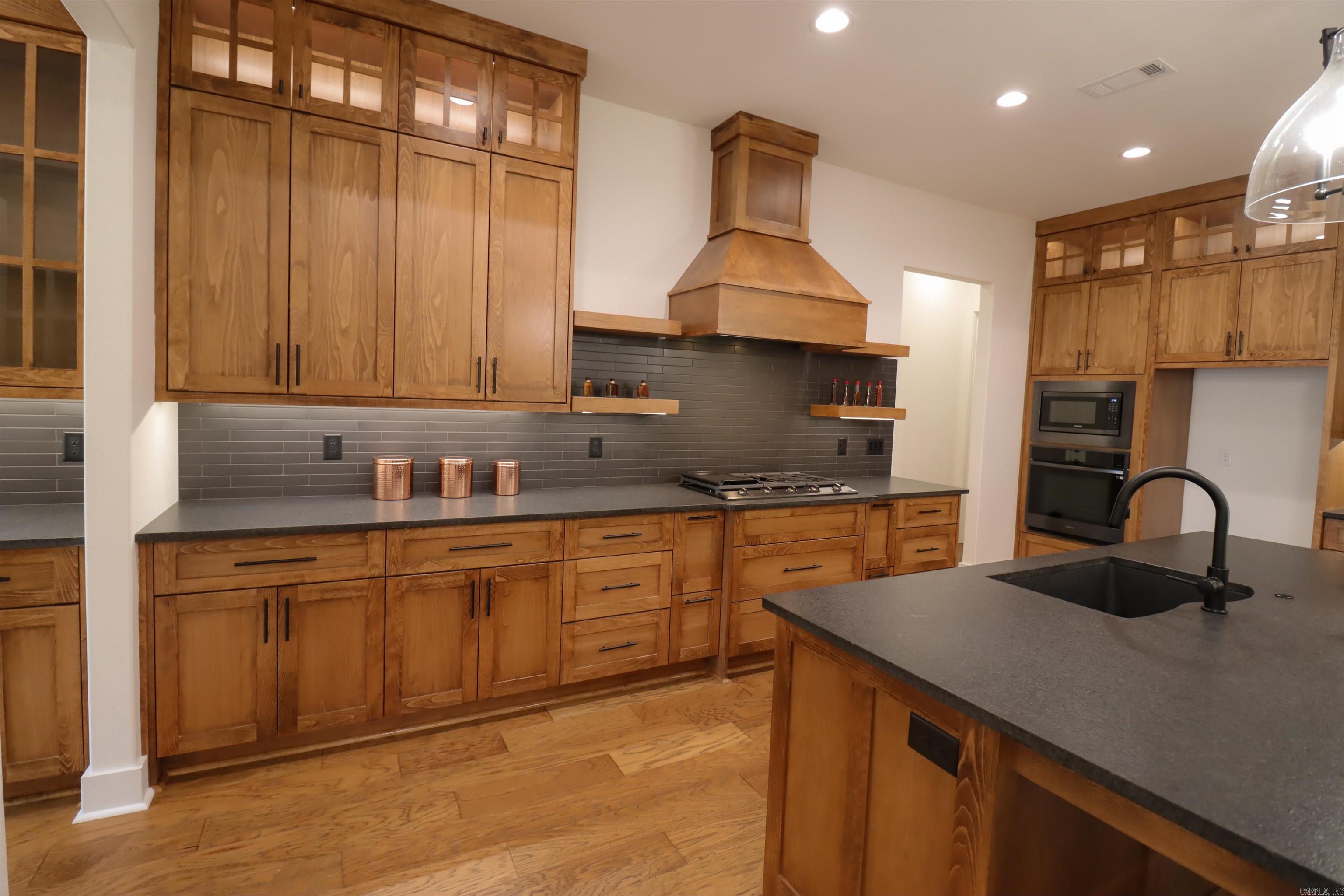 3053 Avilla Manor  Alexander, AR