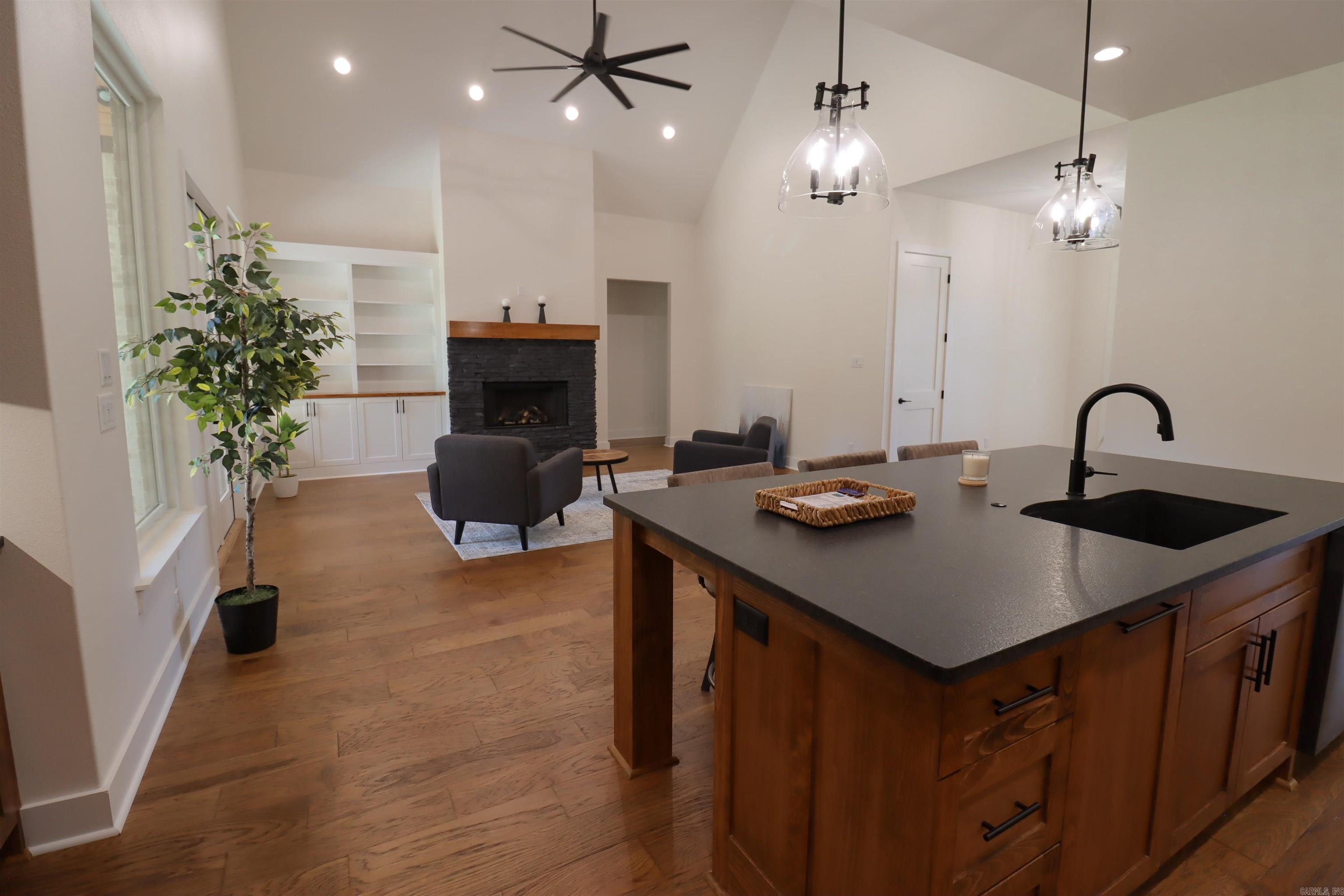 3053 Avilla Manor  Alexander, AR