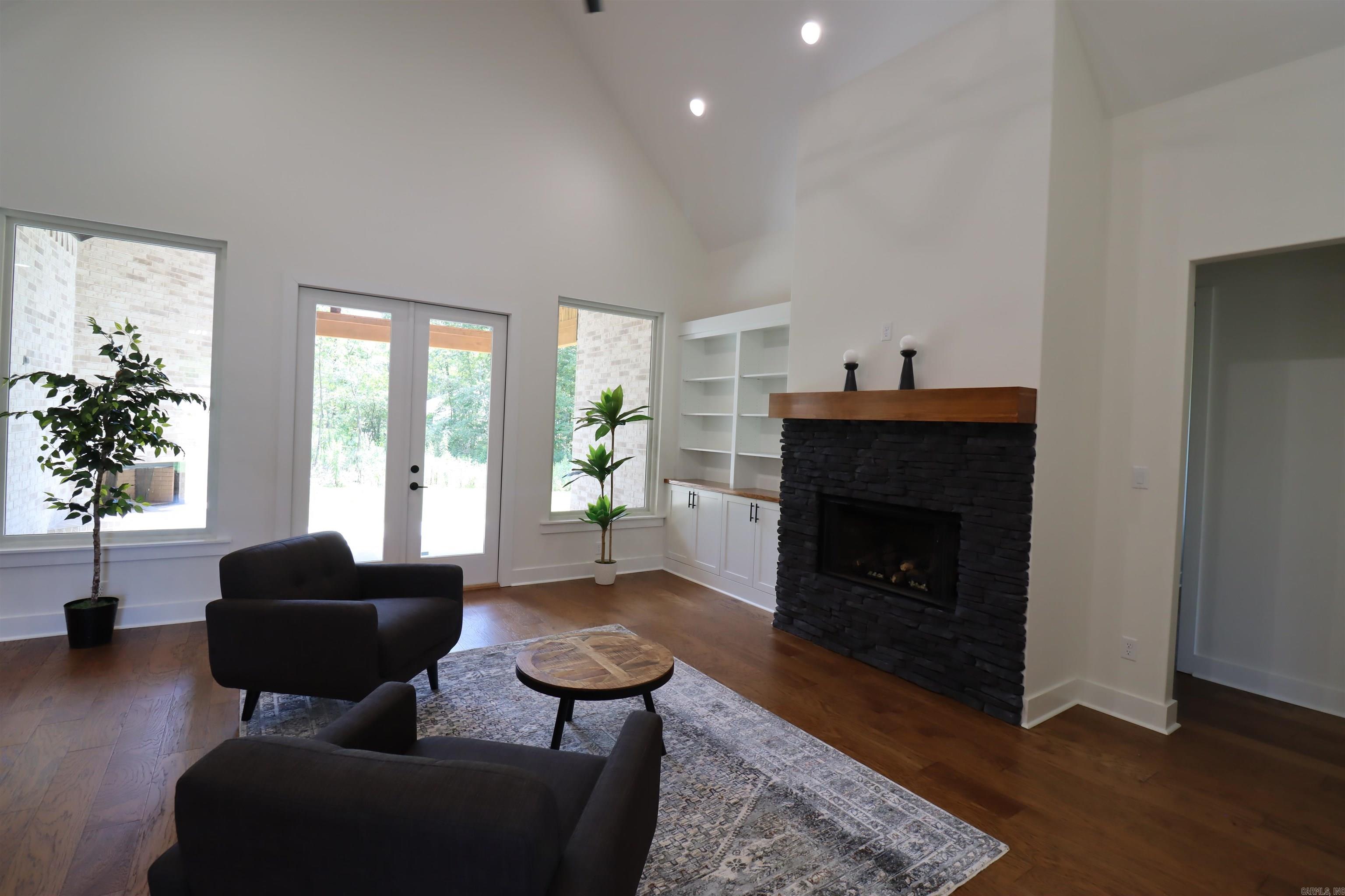 3053 Avilla Manor  Alexander, AR