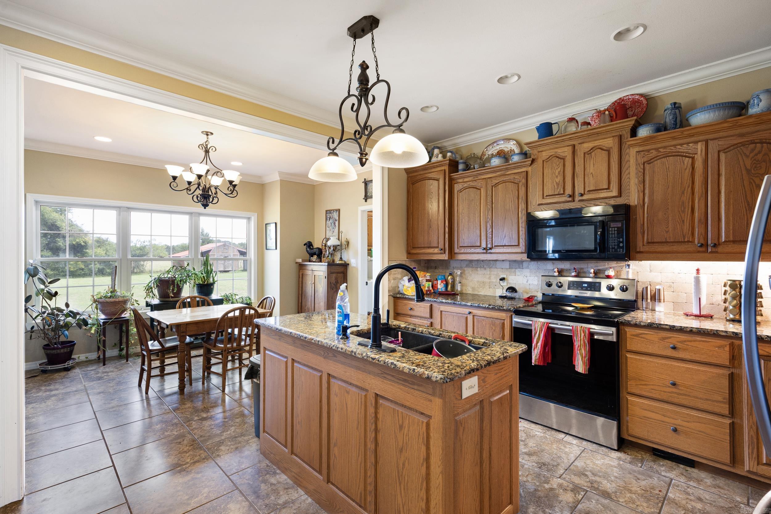 10418 East Gate Circle  Dardanelle, AR