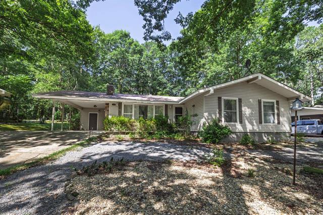 16  Arias  Hot Springs Village, AR