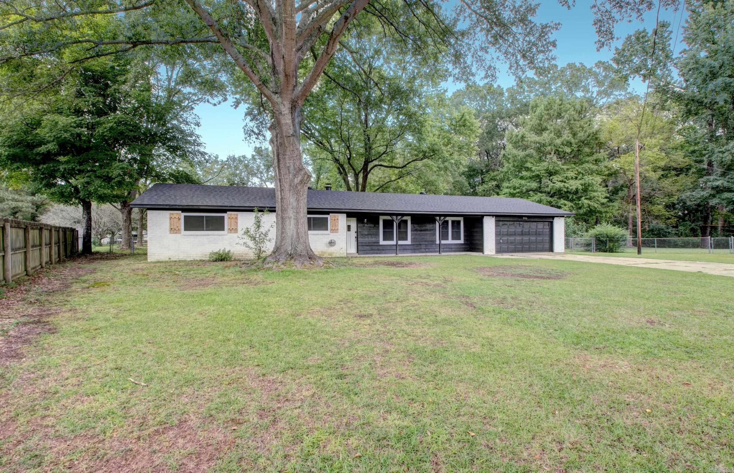 996 Hacienda  Benton, AR