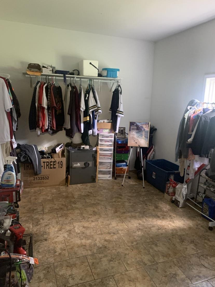 25540 E Highway 10  Ola, AR