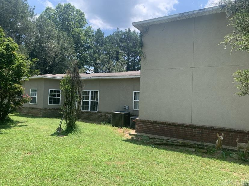 25540 E Highway 10  Ola, AR