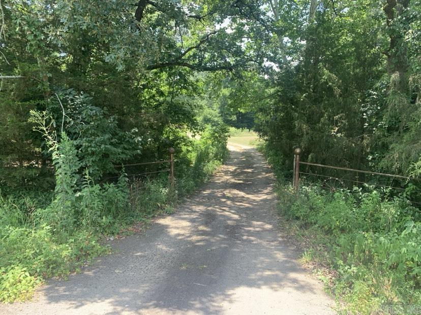 25540 E Highway 10  Ola, AR