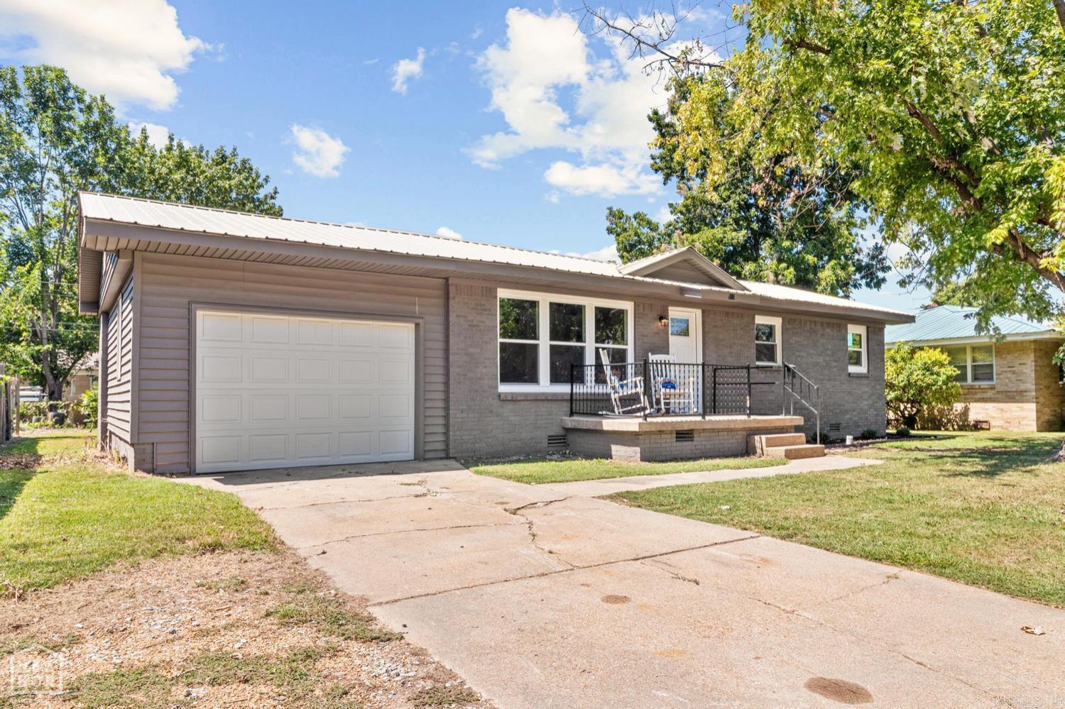 510 N 9th  Paragould, AR