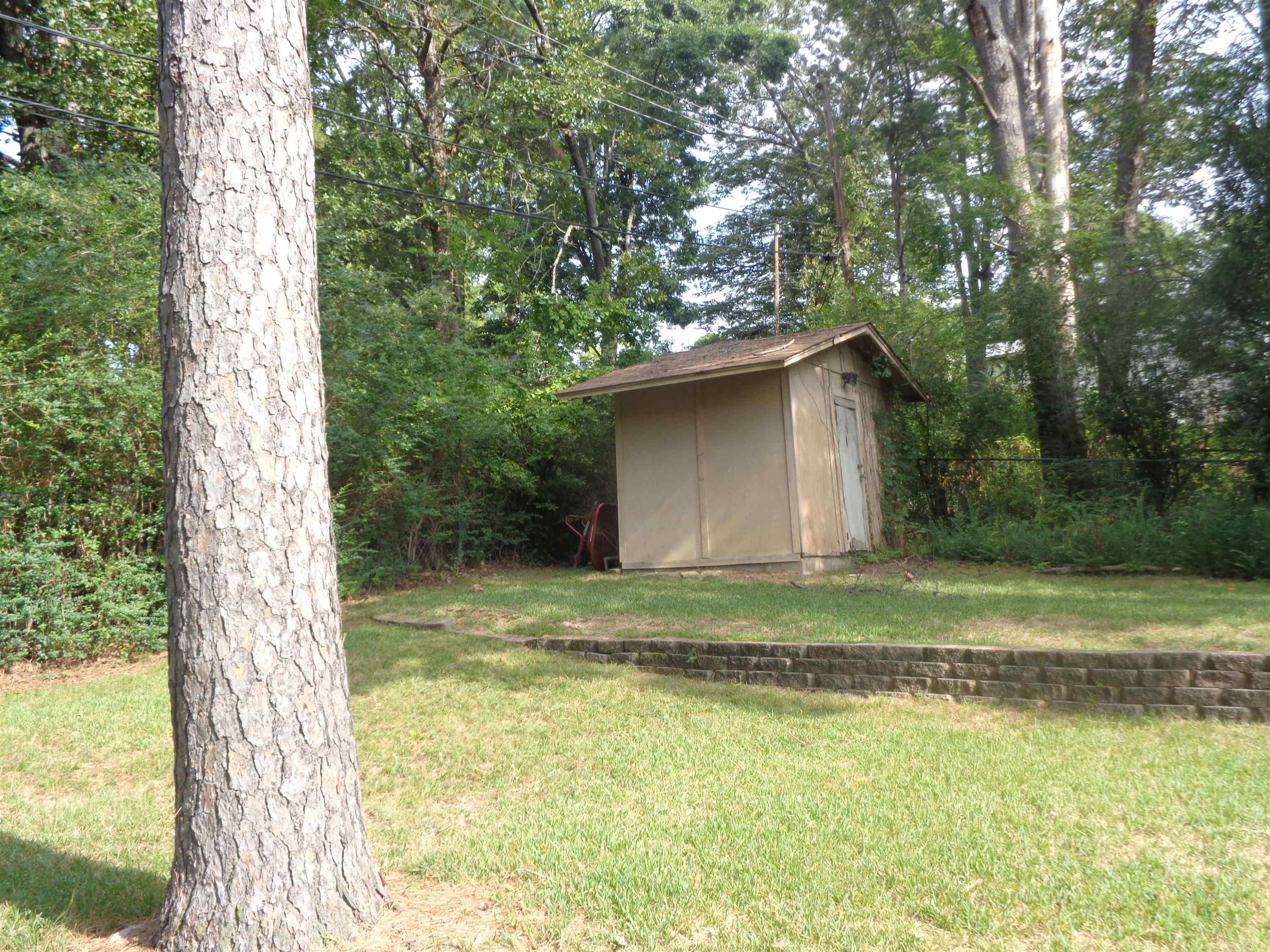 1408 Twin Lakes Drive Little Rock, AR 72205-6773