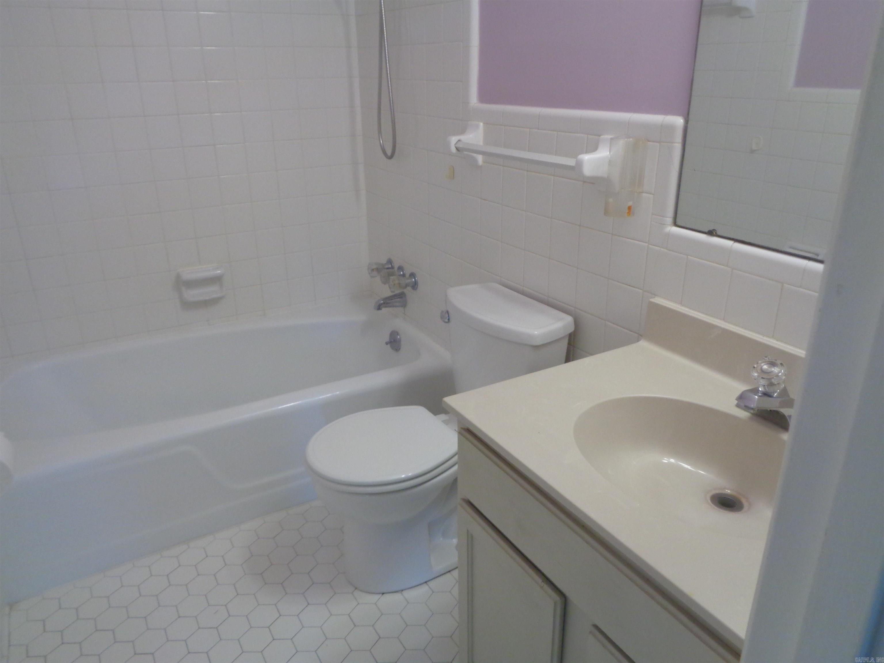 1408 Twin Lakes Drive Little Rock, AR 72205-6773