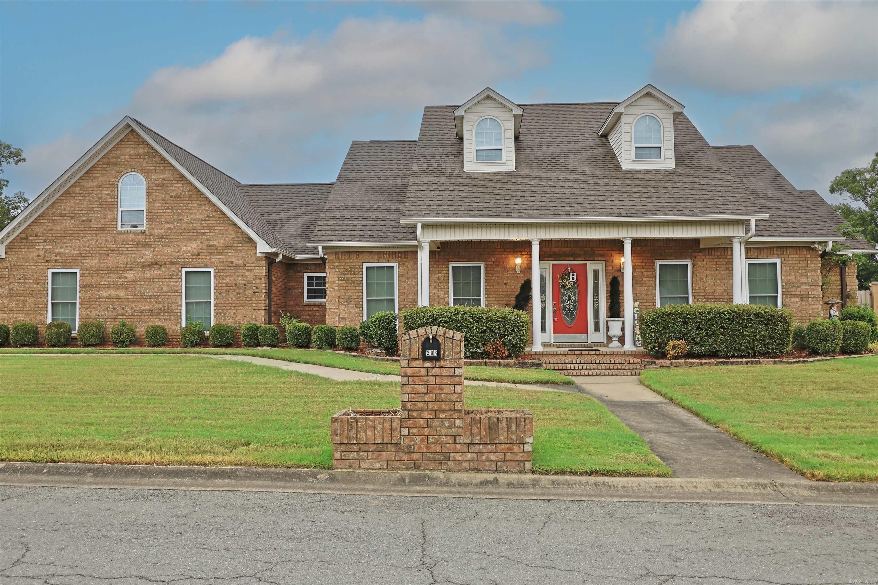 203 Fawn Cove  White Hall, AR